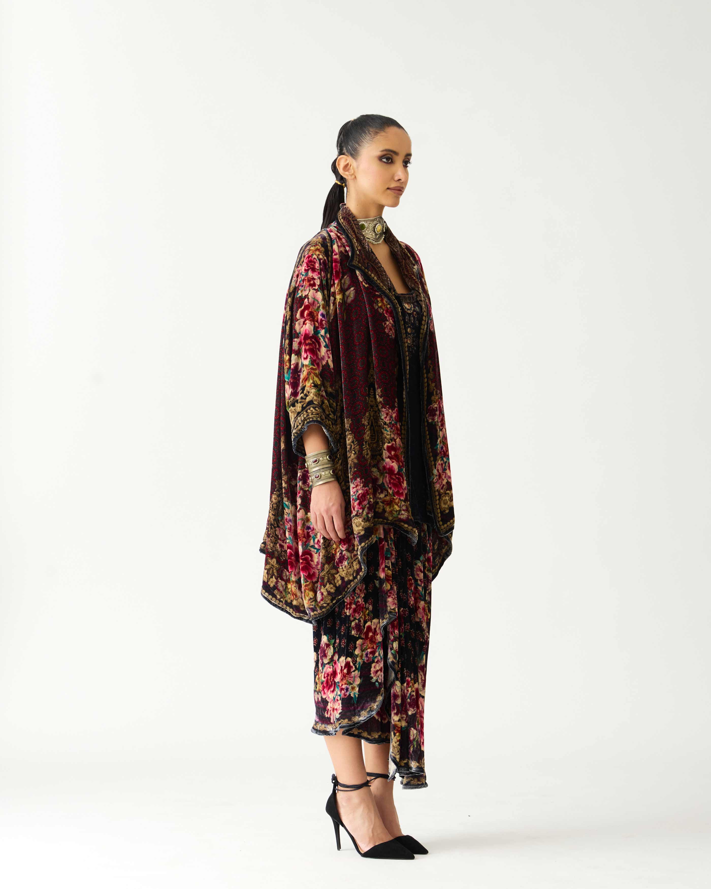 Zubaida : Adhira/Chandice - Black