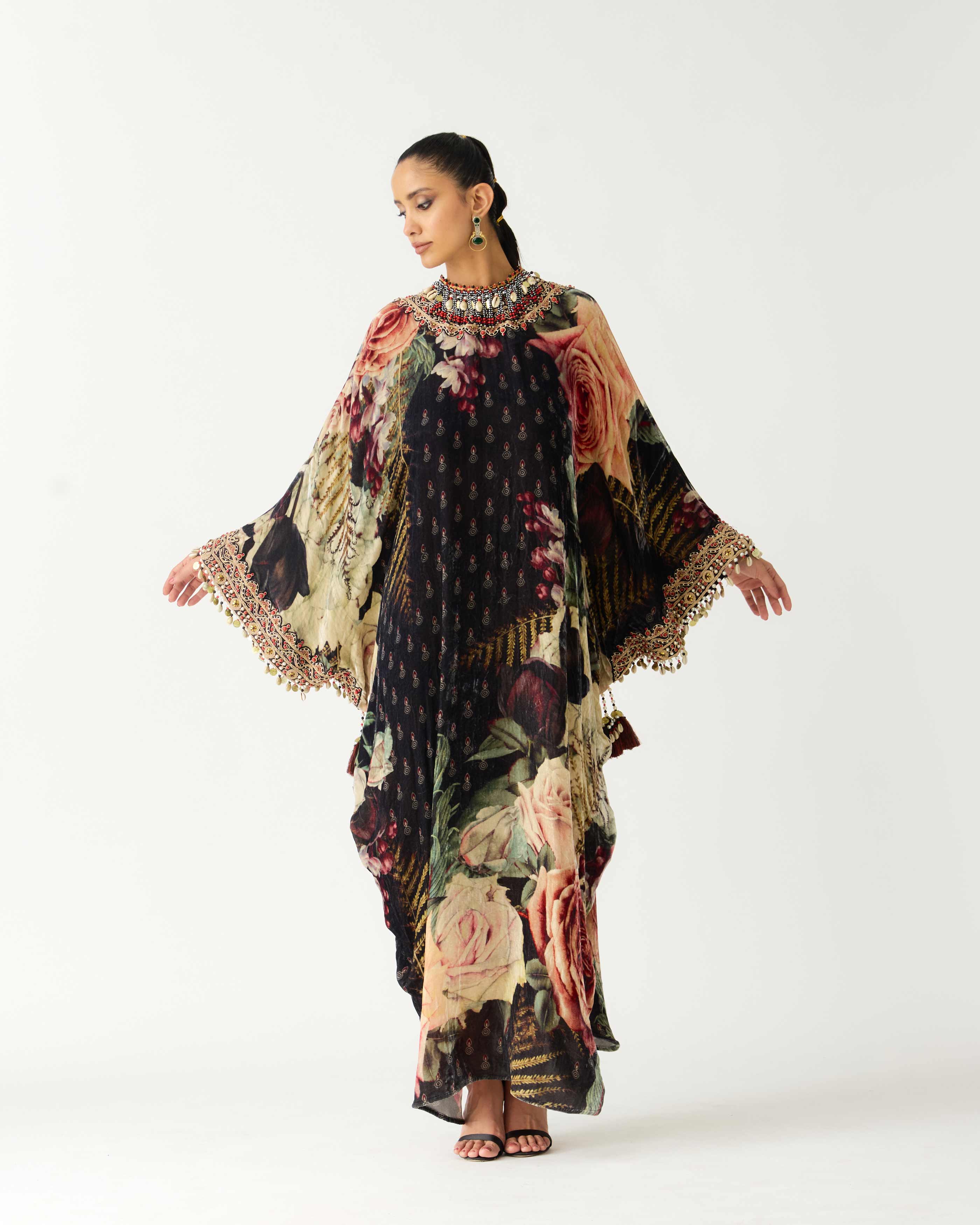 Zubaida : Bambi - Black