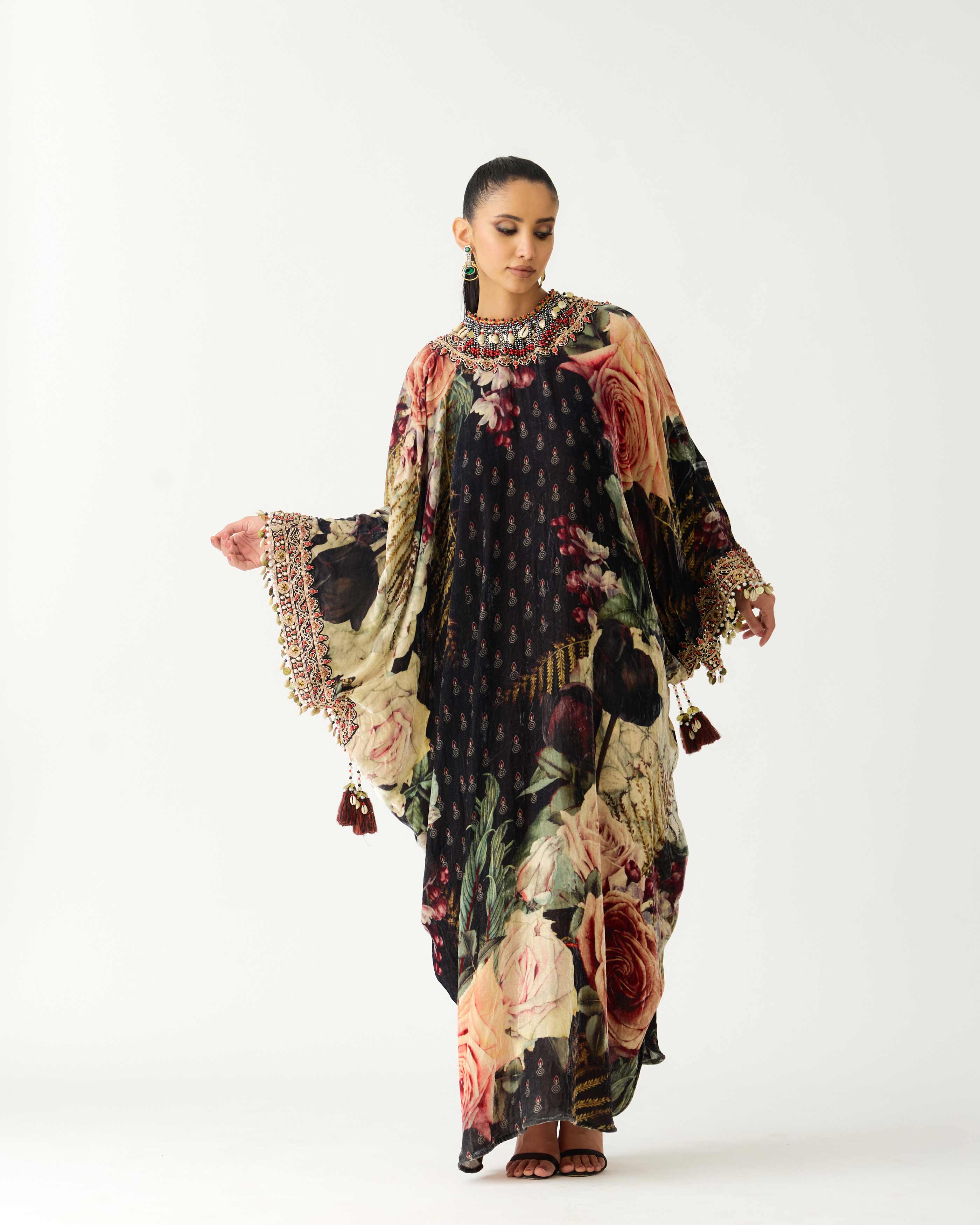 Zubaida : Bambi - Black