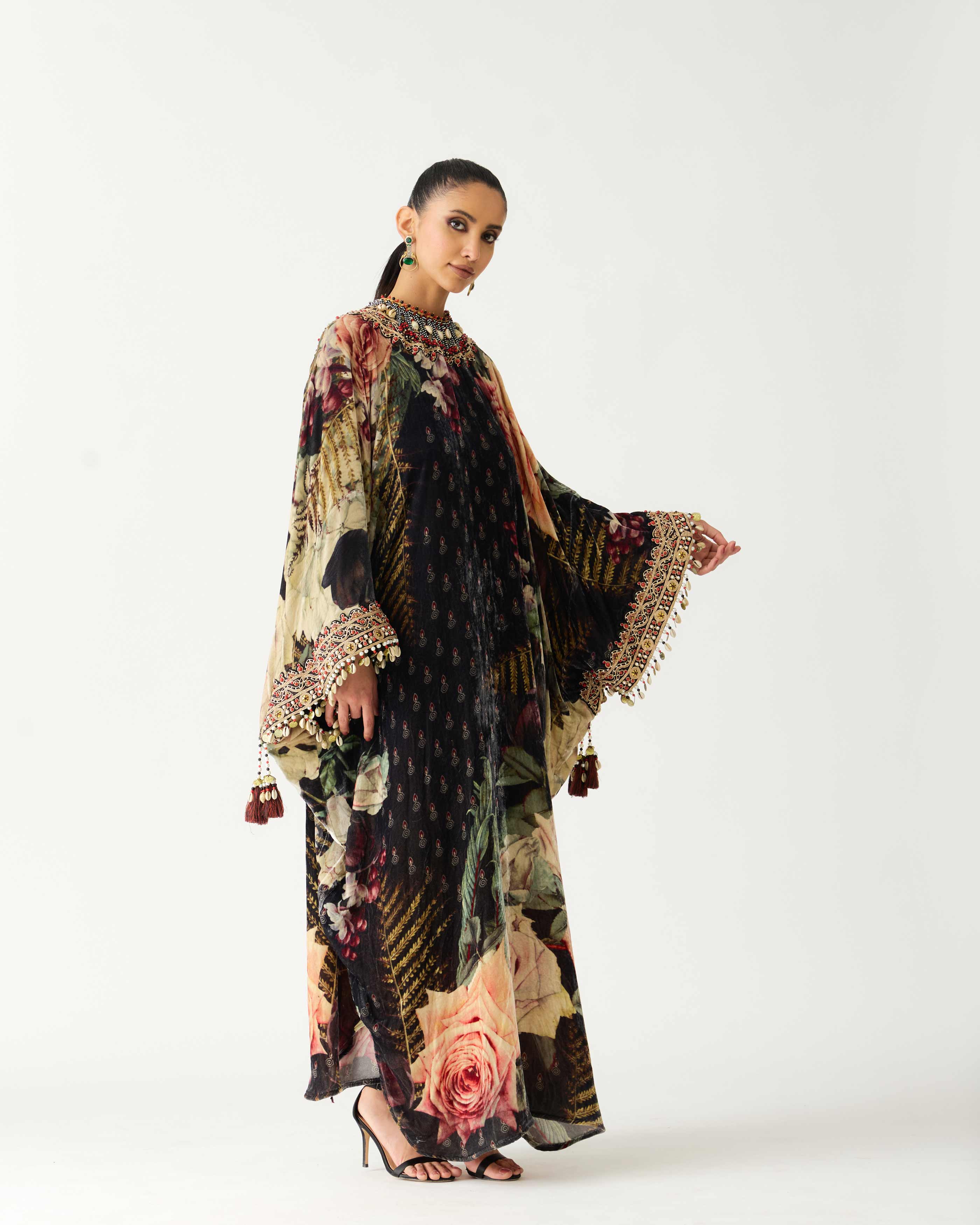 Zubaida : Bambi - Black