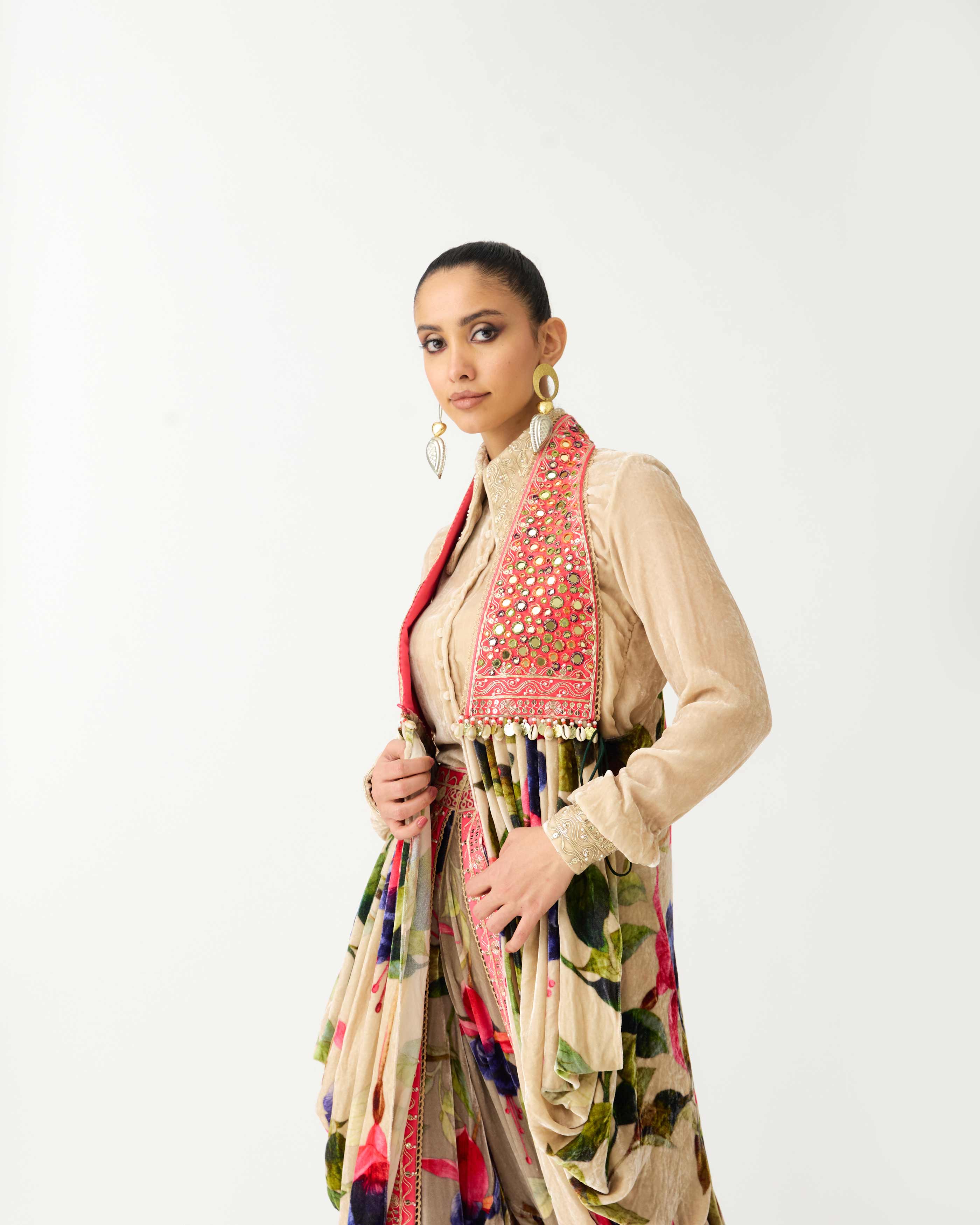 Zubaida : Javik - Fuchsia/Taupe