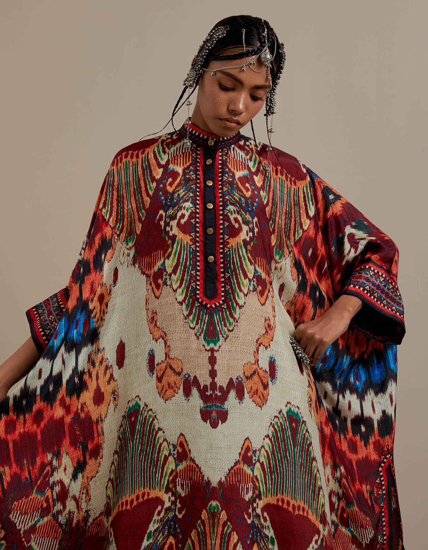 Kasbah : Chantelle 42" - Eggshell/Multi