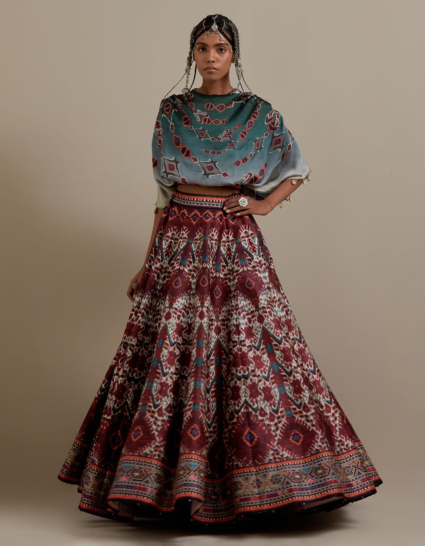 Kasbah : Varsha/Leela - Maroon/Teal