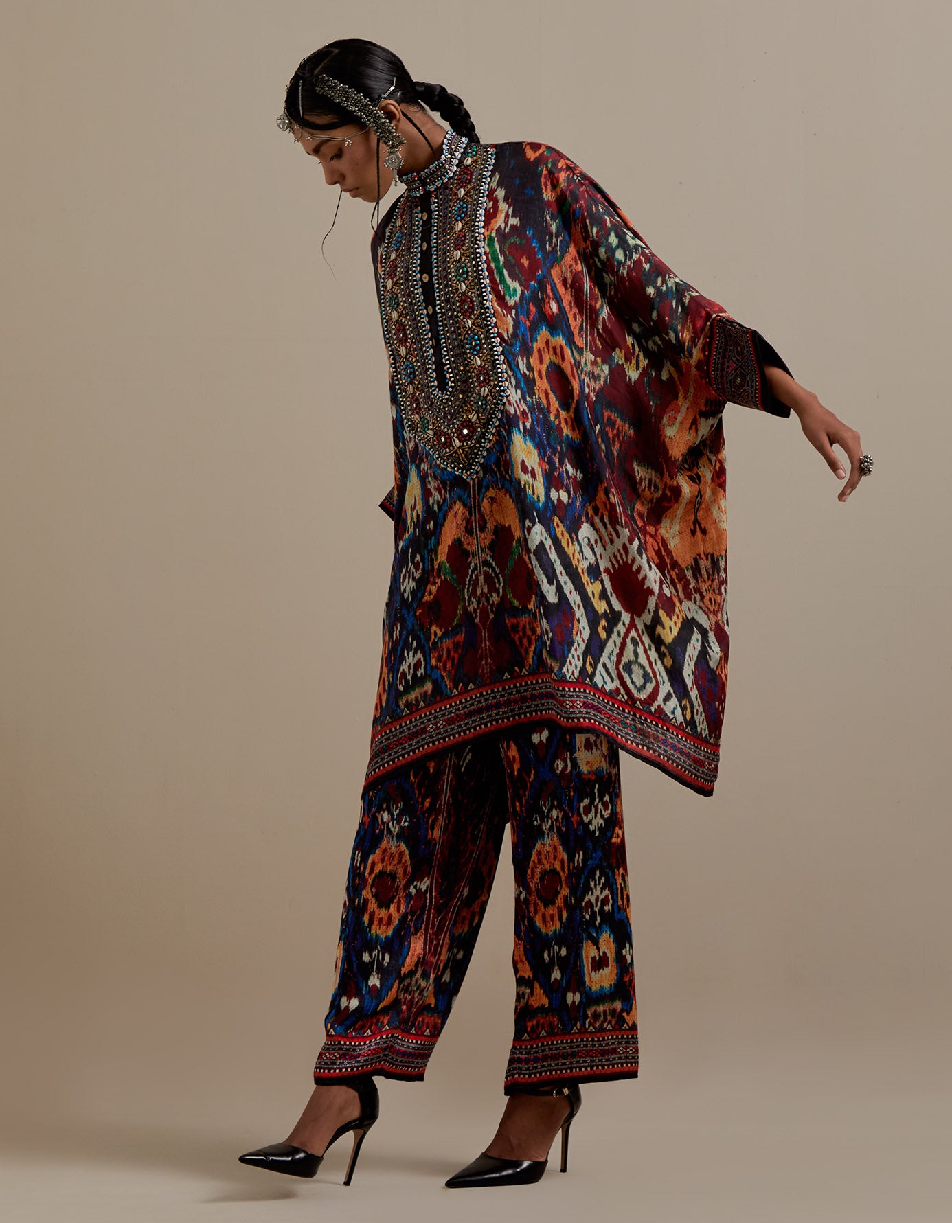 Kasbah : Chanel 36" - Maroon/Multi