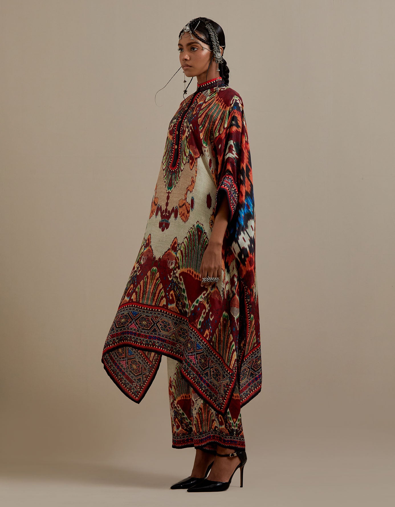 Kasbah : Chantelle 42" - Eggshell/Multi