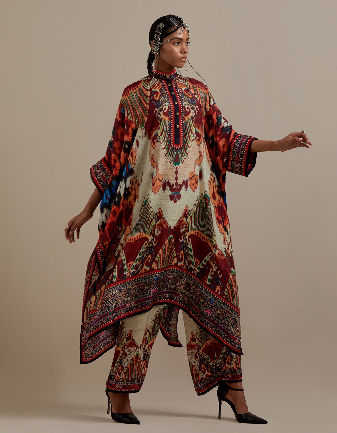 Kasbah : Chantelle 42" - Eggshell/Multi