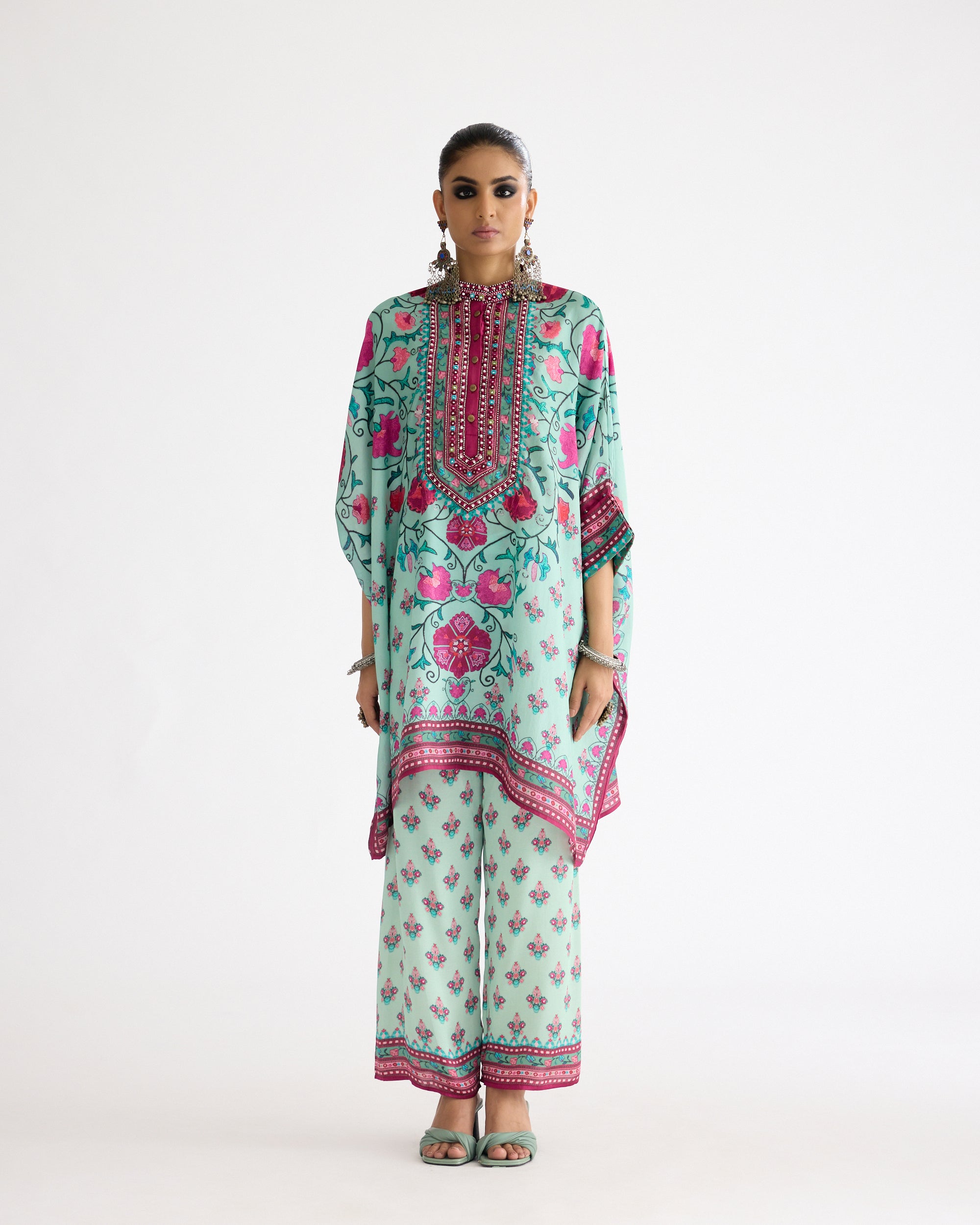 A Bukhara Summer : Chanel 36" - Mint
