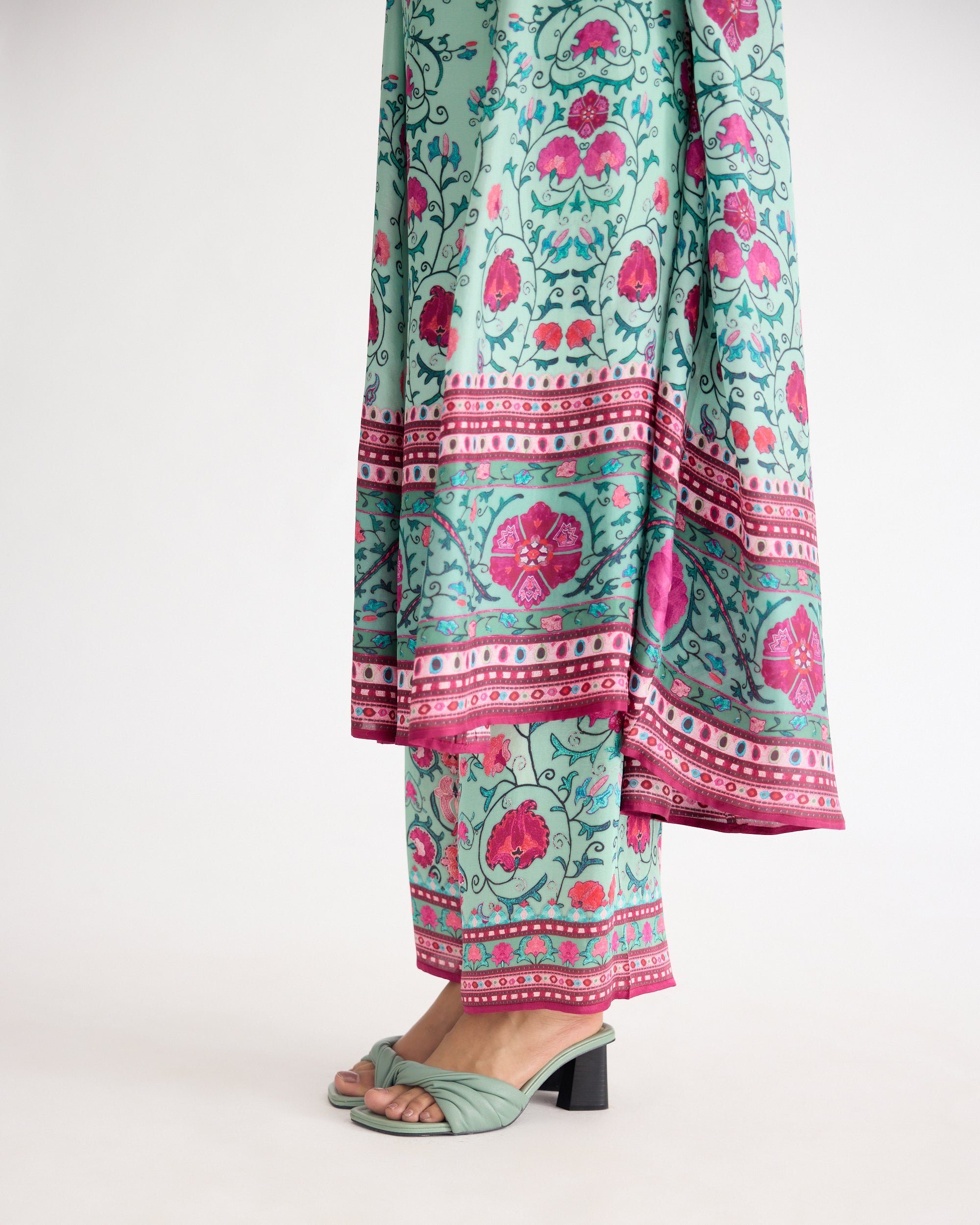 A Bukhara Summer : Ada - Mint