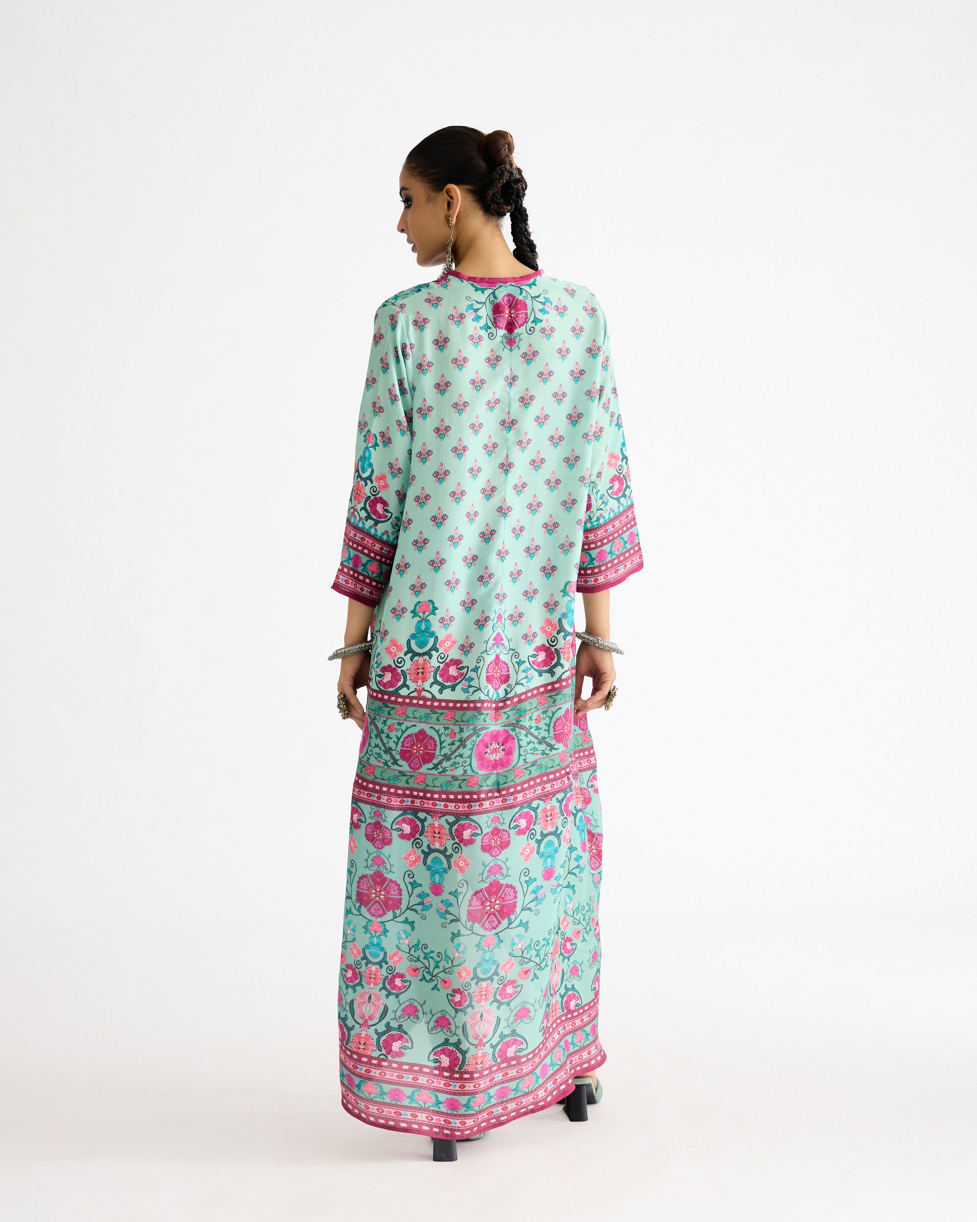 A Bukhara Summer : Eila - Mint