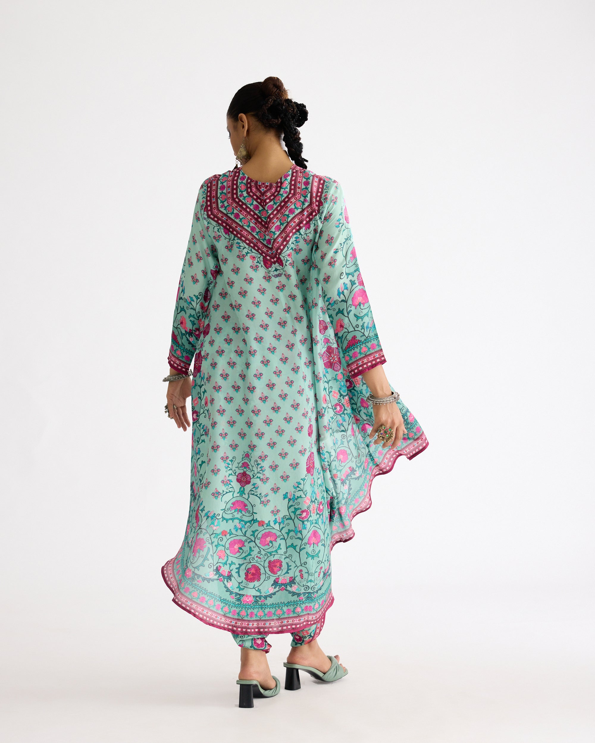 A Bukhara Summer : Aarvi/Sonth - Mint