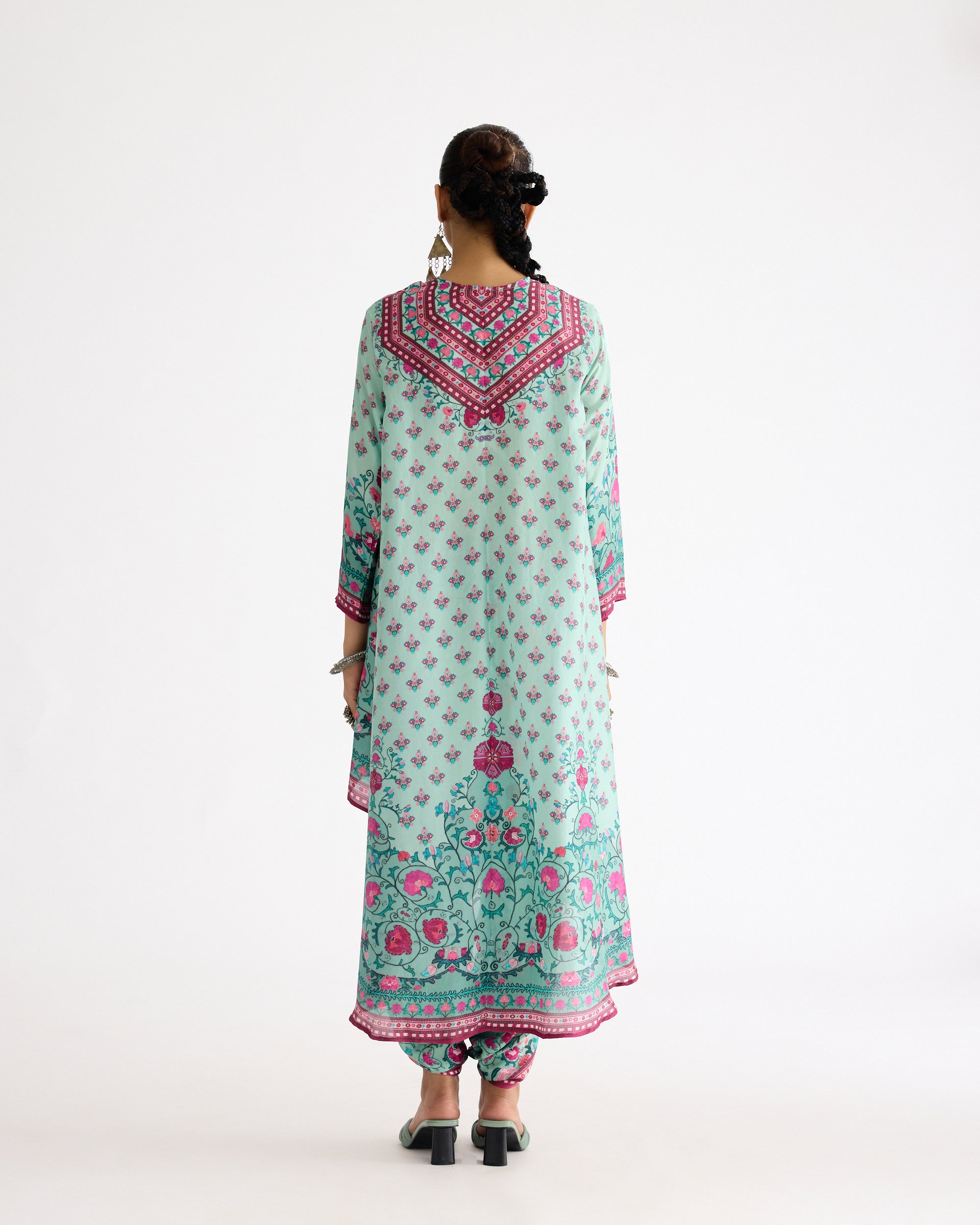 A Bukhara Summer : Aarvi/Sonth - Mint