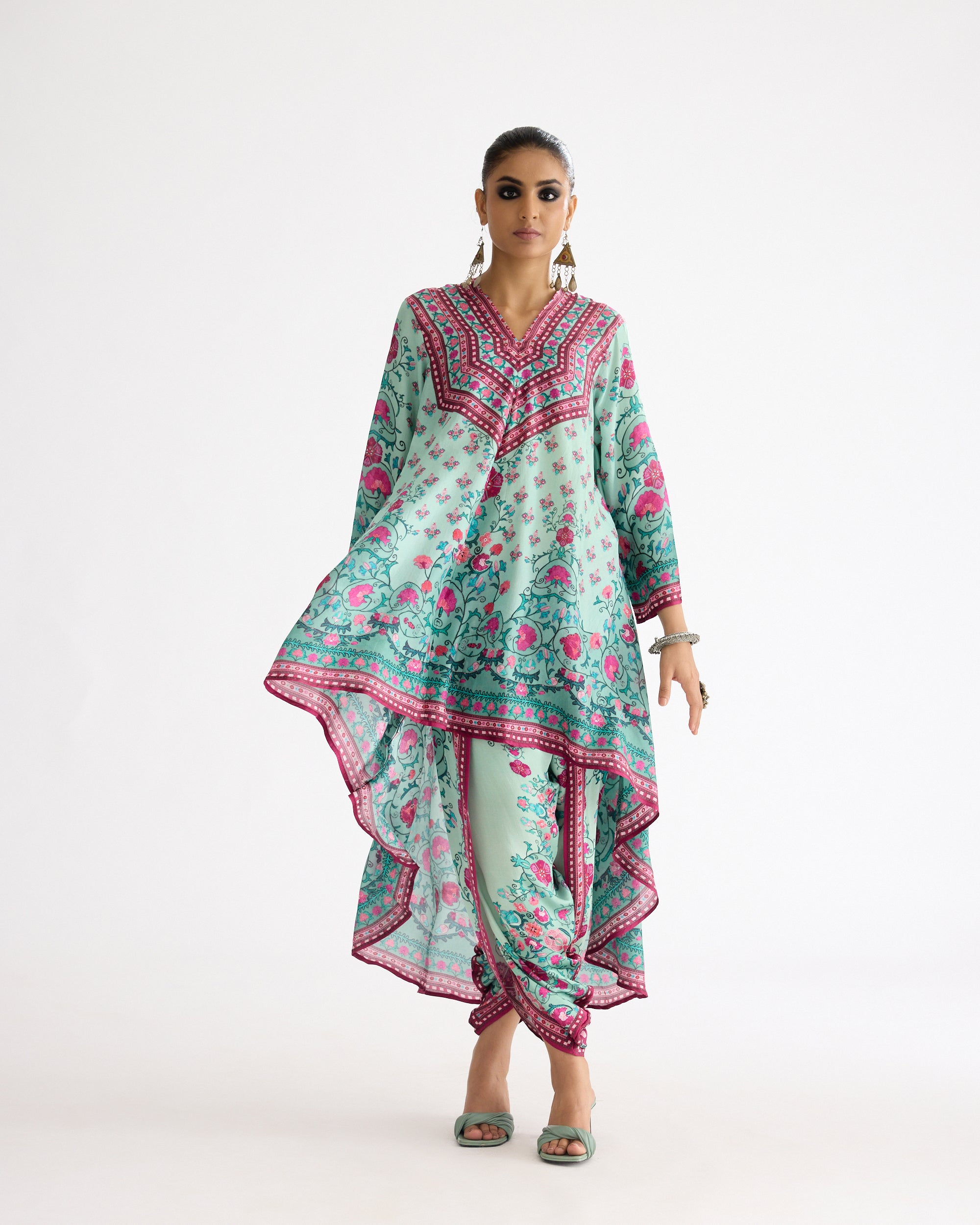 A Bukhara Summer : Aarvi/Sonth - Mint