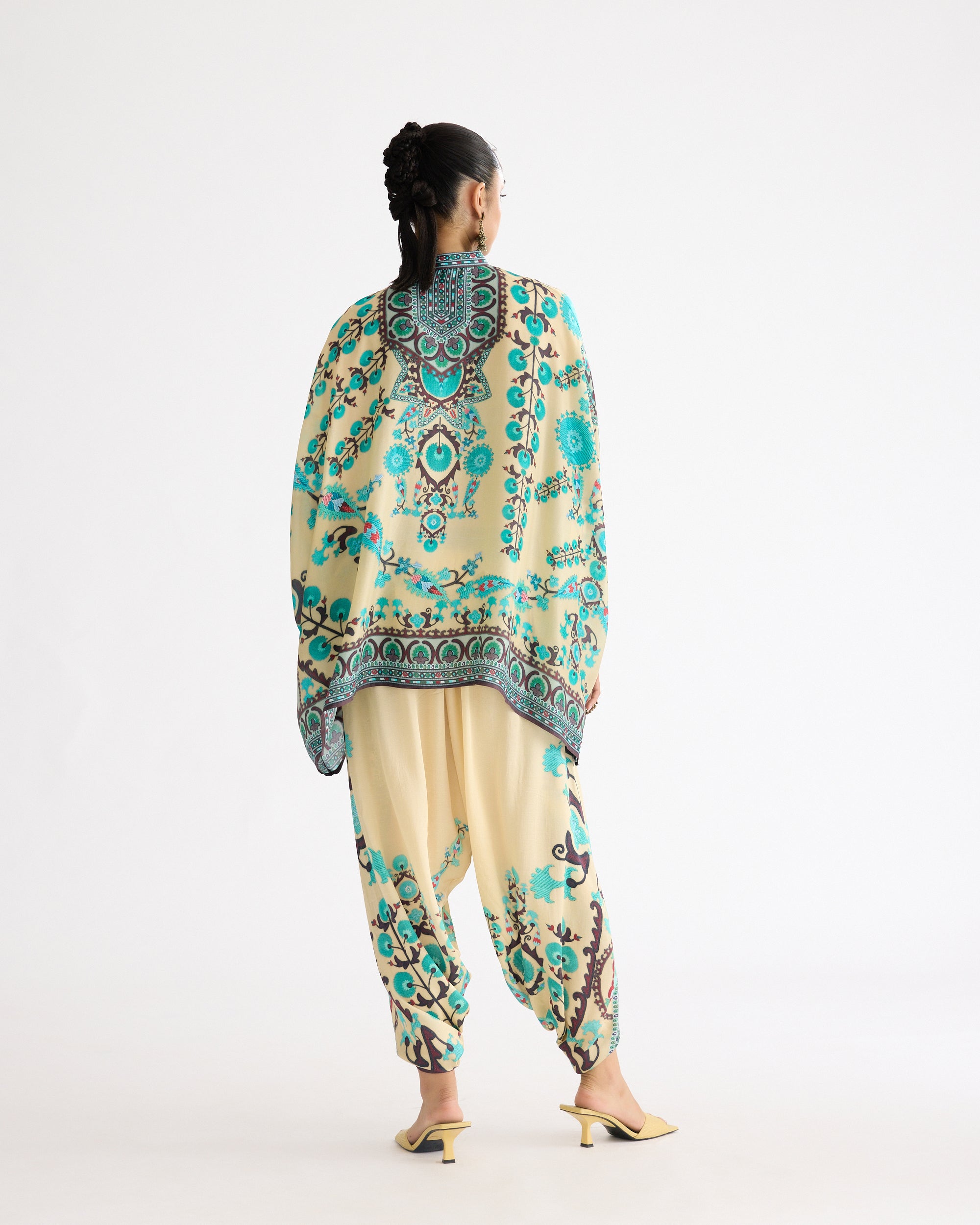 A Bukhara Summer : Chanel - Lemon