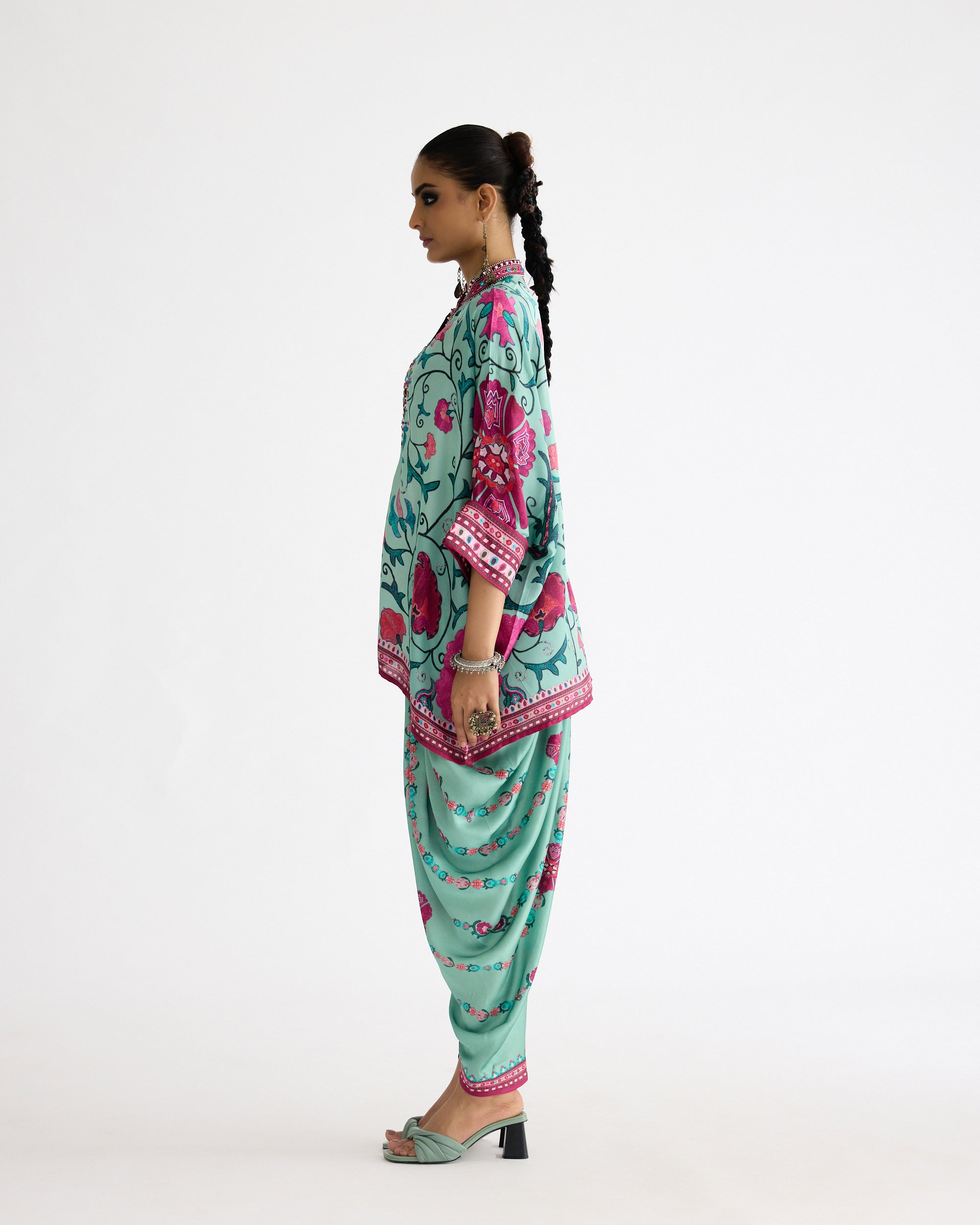 A Bukhara Summer : Chanel - Mint