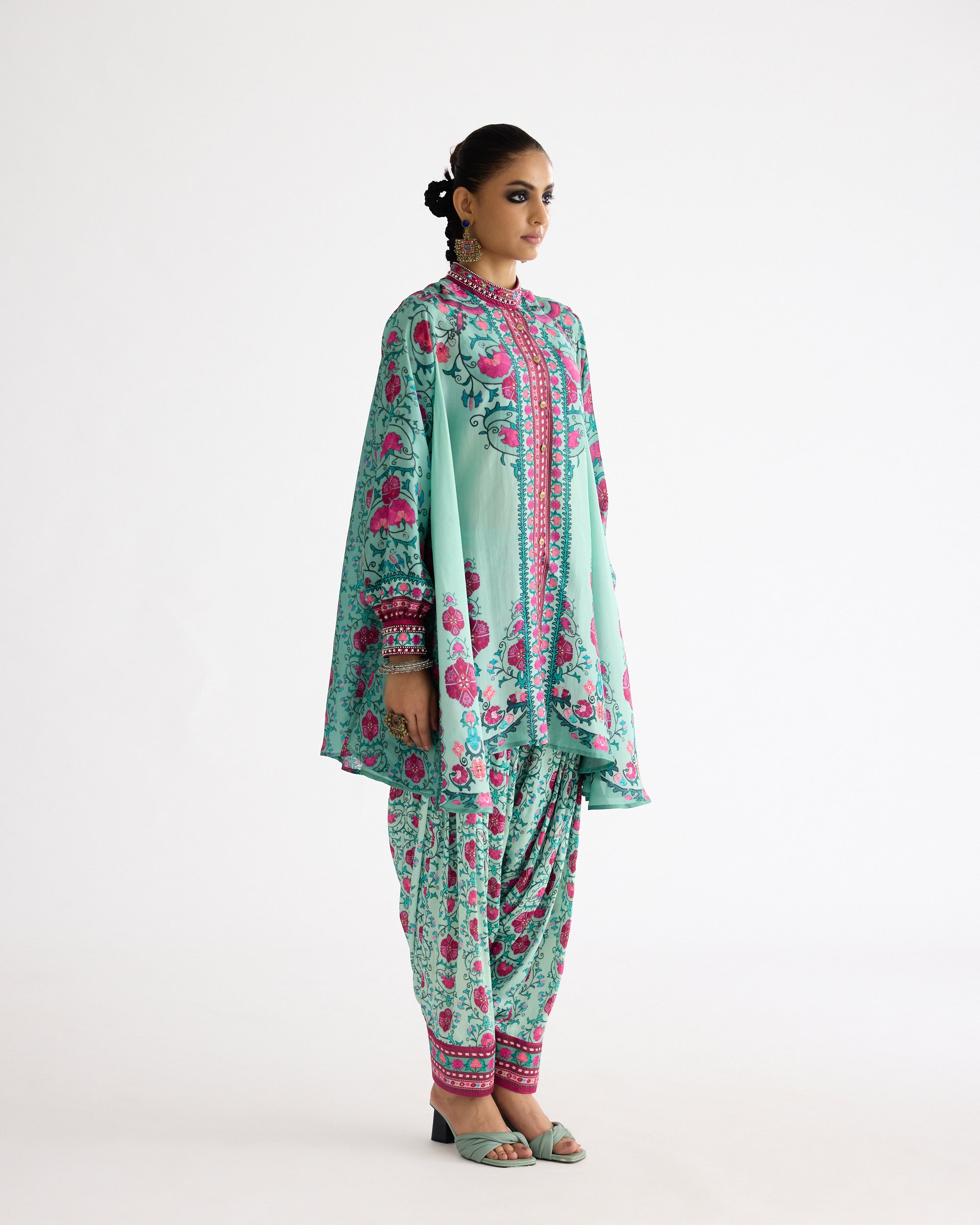 A Bukhara Summer: Nilofer - Mint