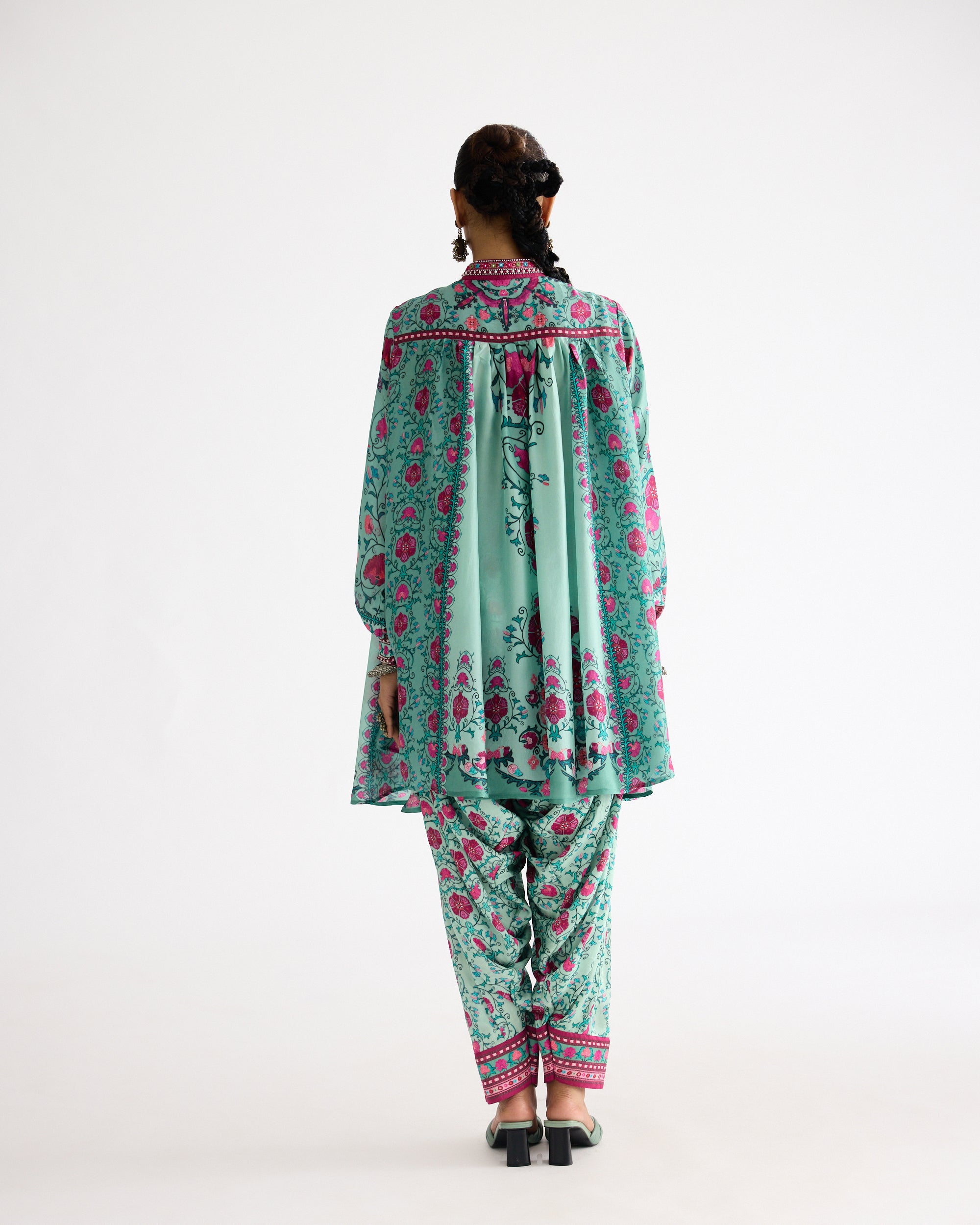A Bukhara Summer: Nilofer - Mint
