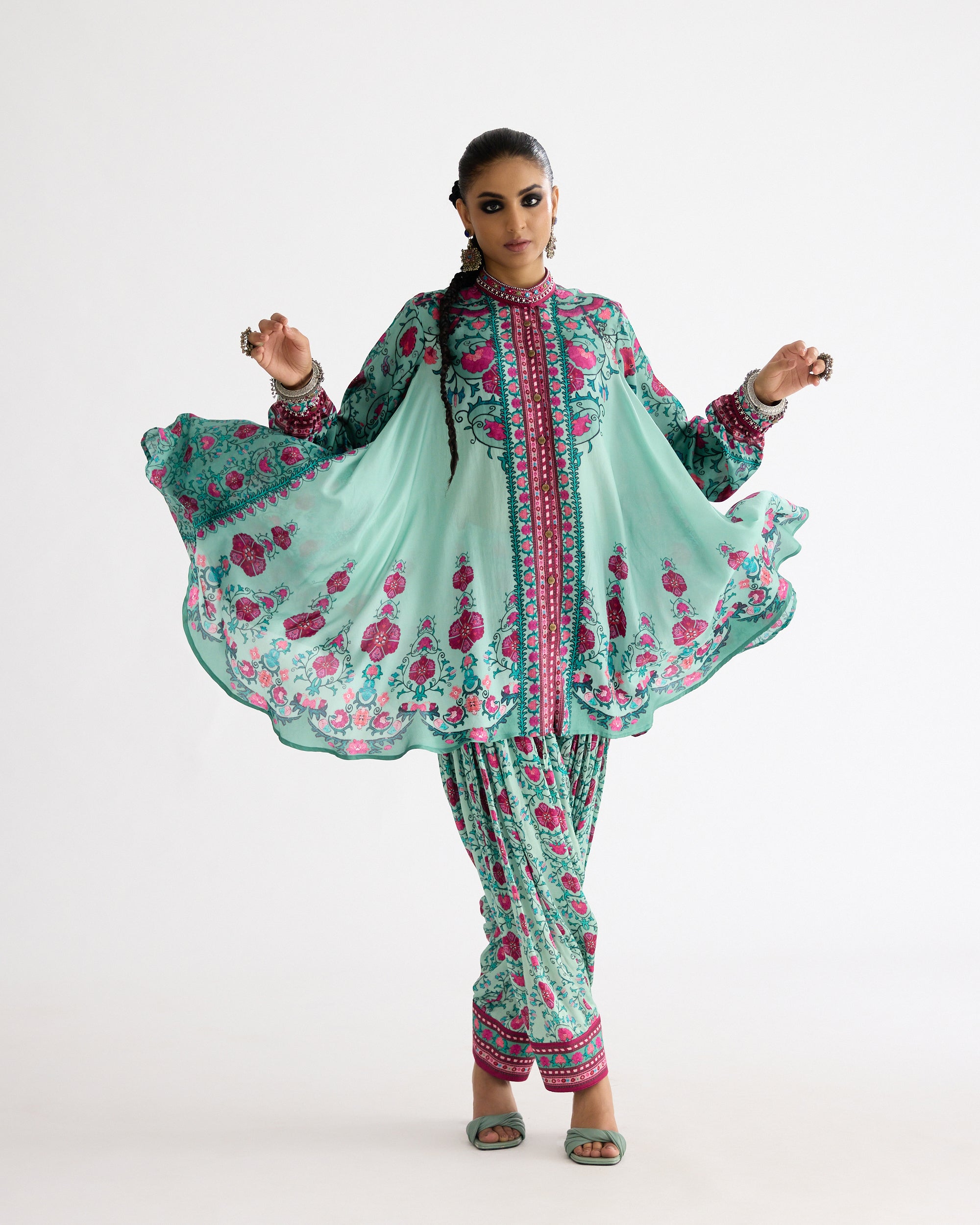 A Bukhara Summer: Nilofer - Mint