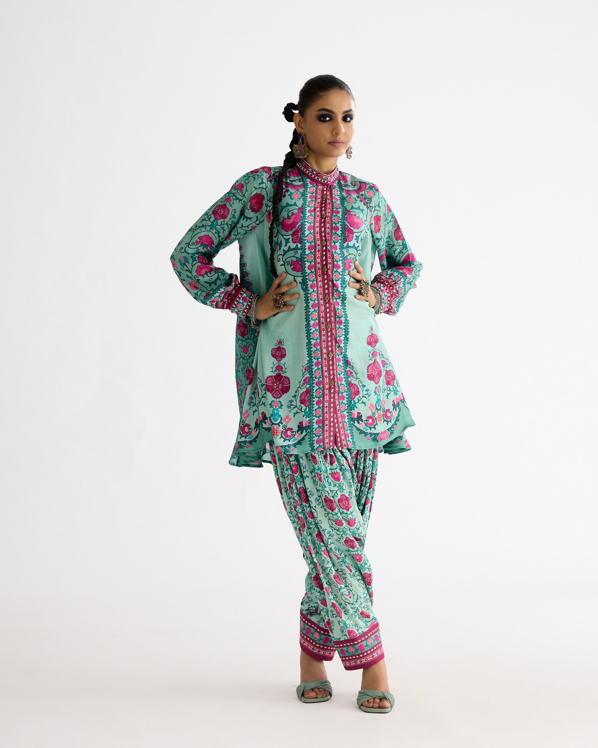 A Bukhara Summer: Nilofer - Mint