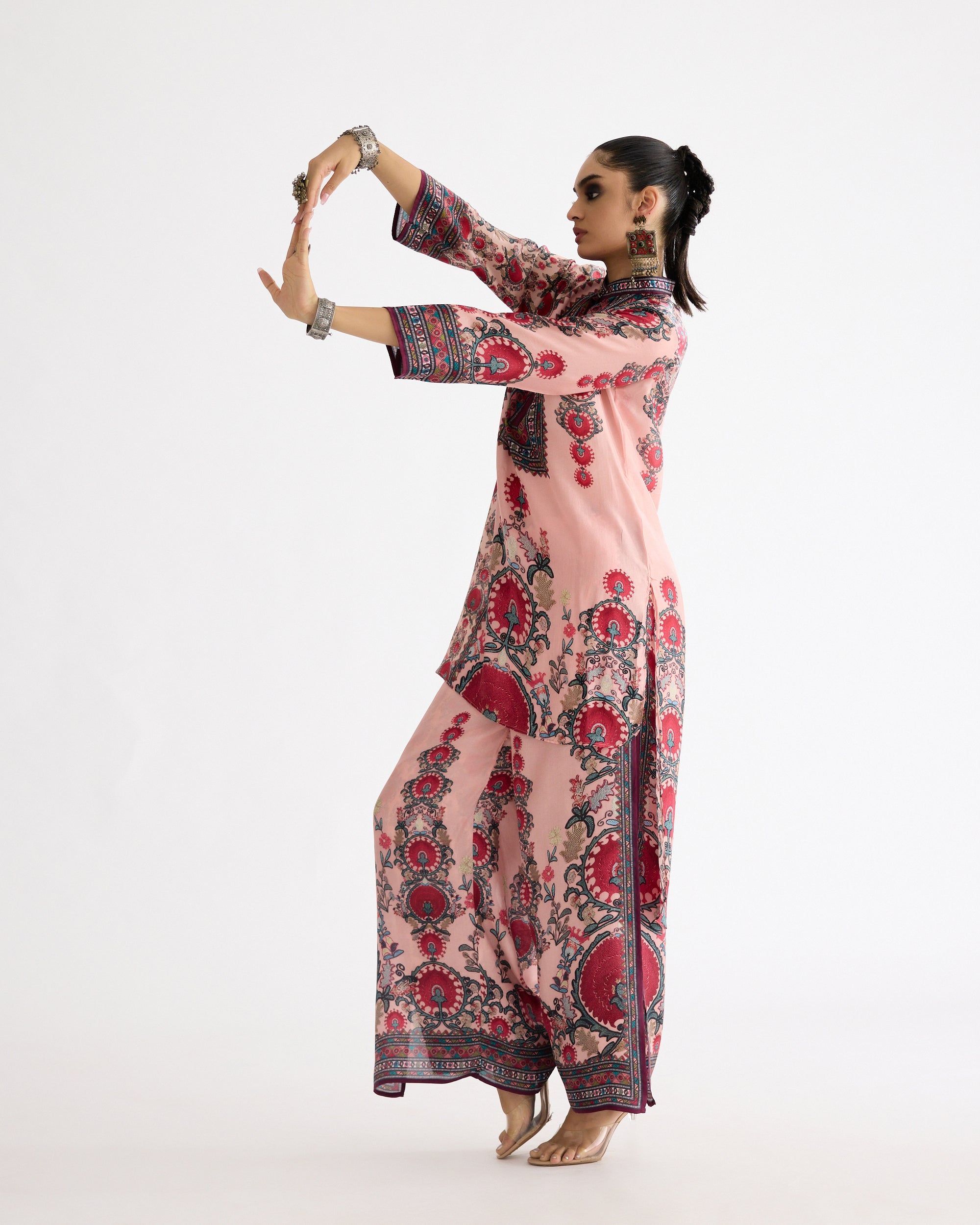 A Bukhara Summer : Baaka/Gloria - Blush