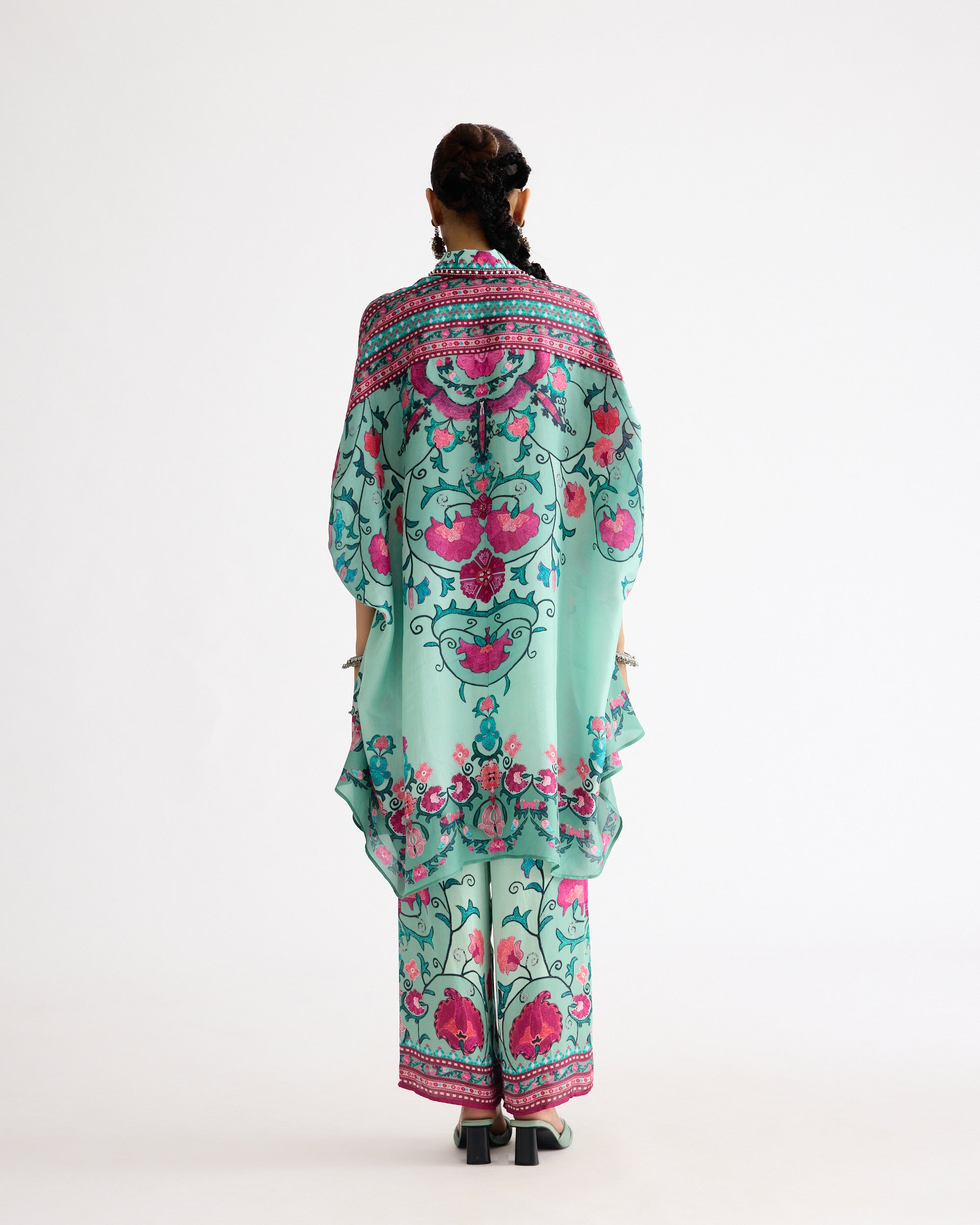 A Bukhara Summer: Kamara - Mint
