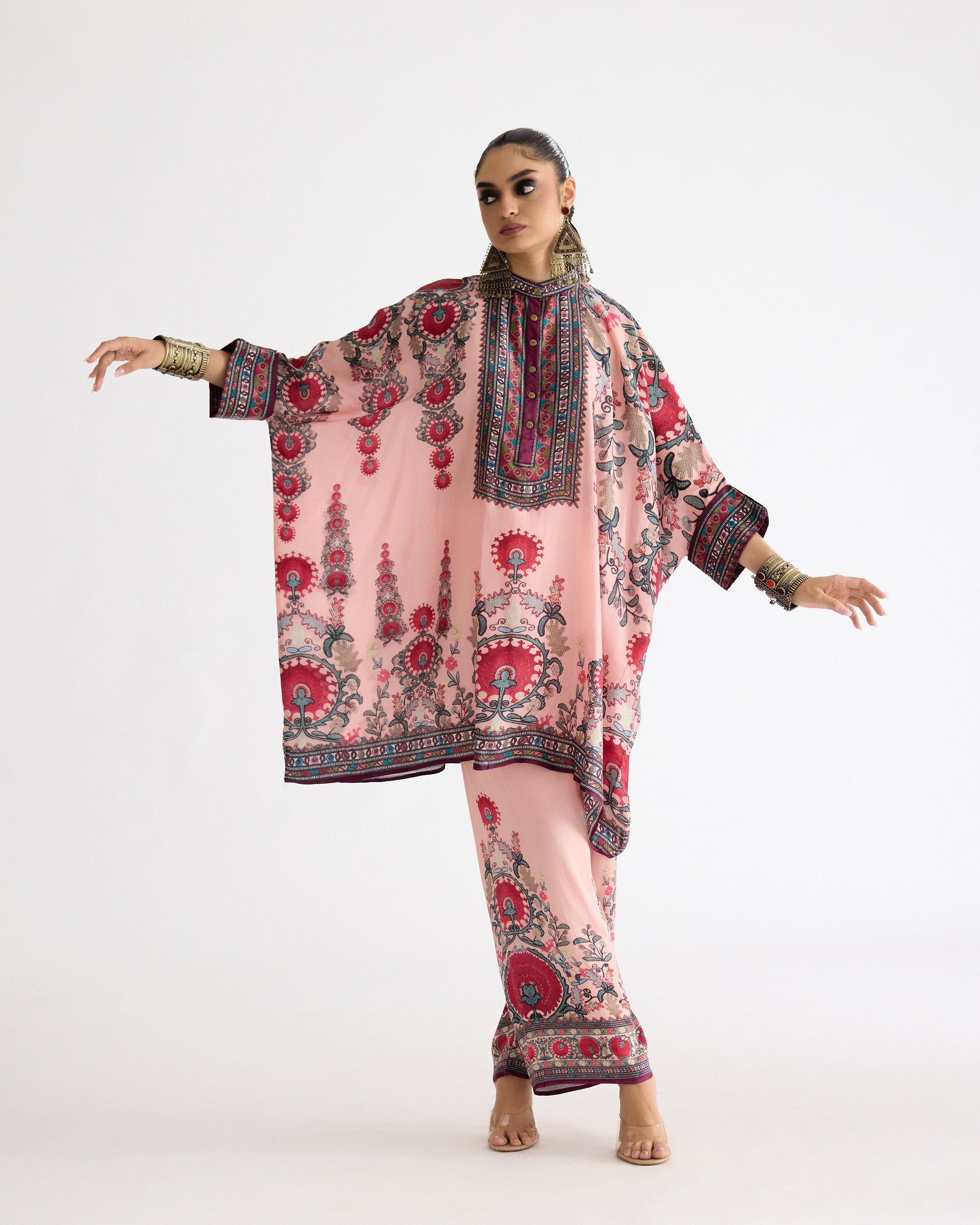 A Bukhara Summer : Chanel 36" - Blush