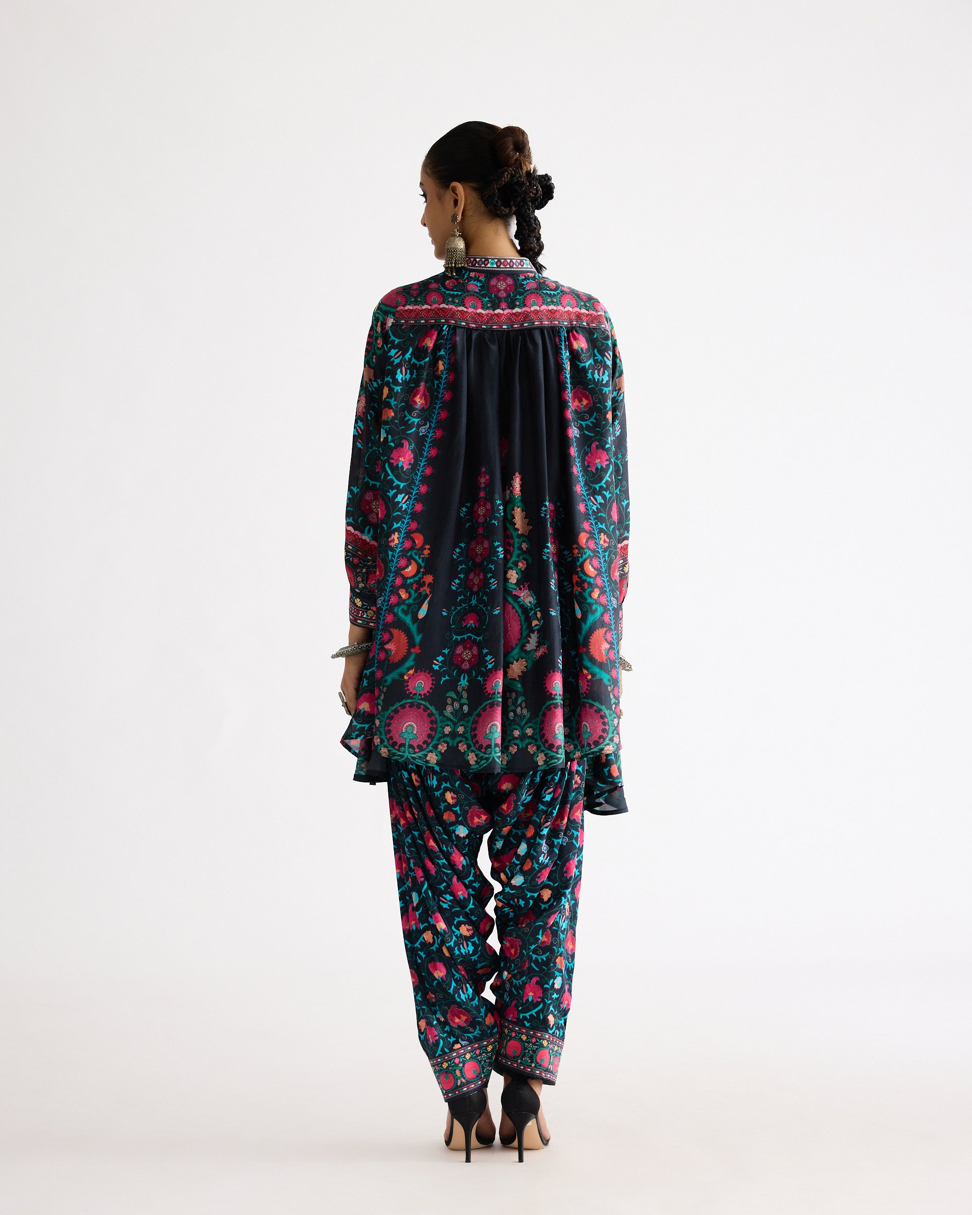 A Bukhara Summer: Nilofer - Multi