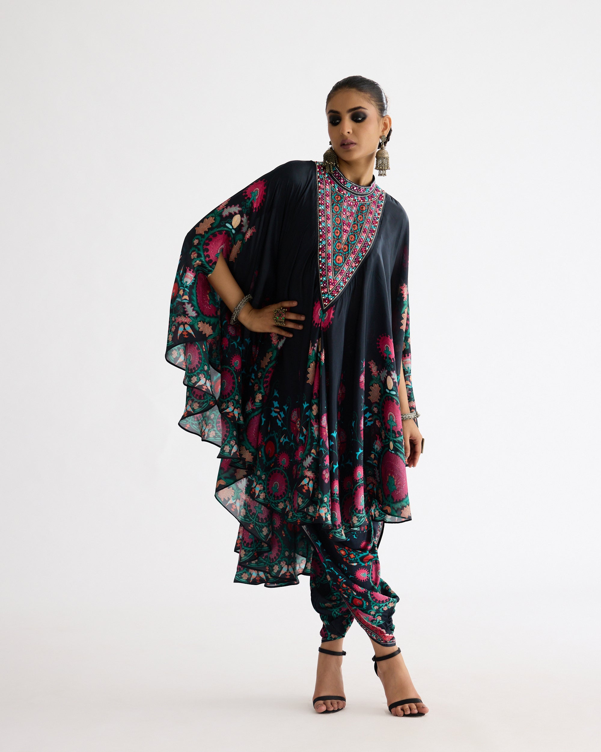 A Bukhara Summer : Farah - Multi