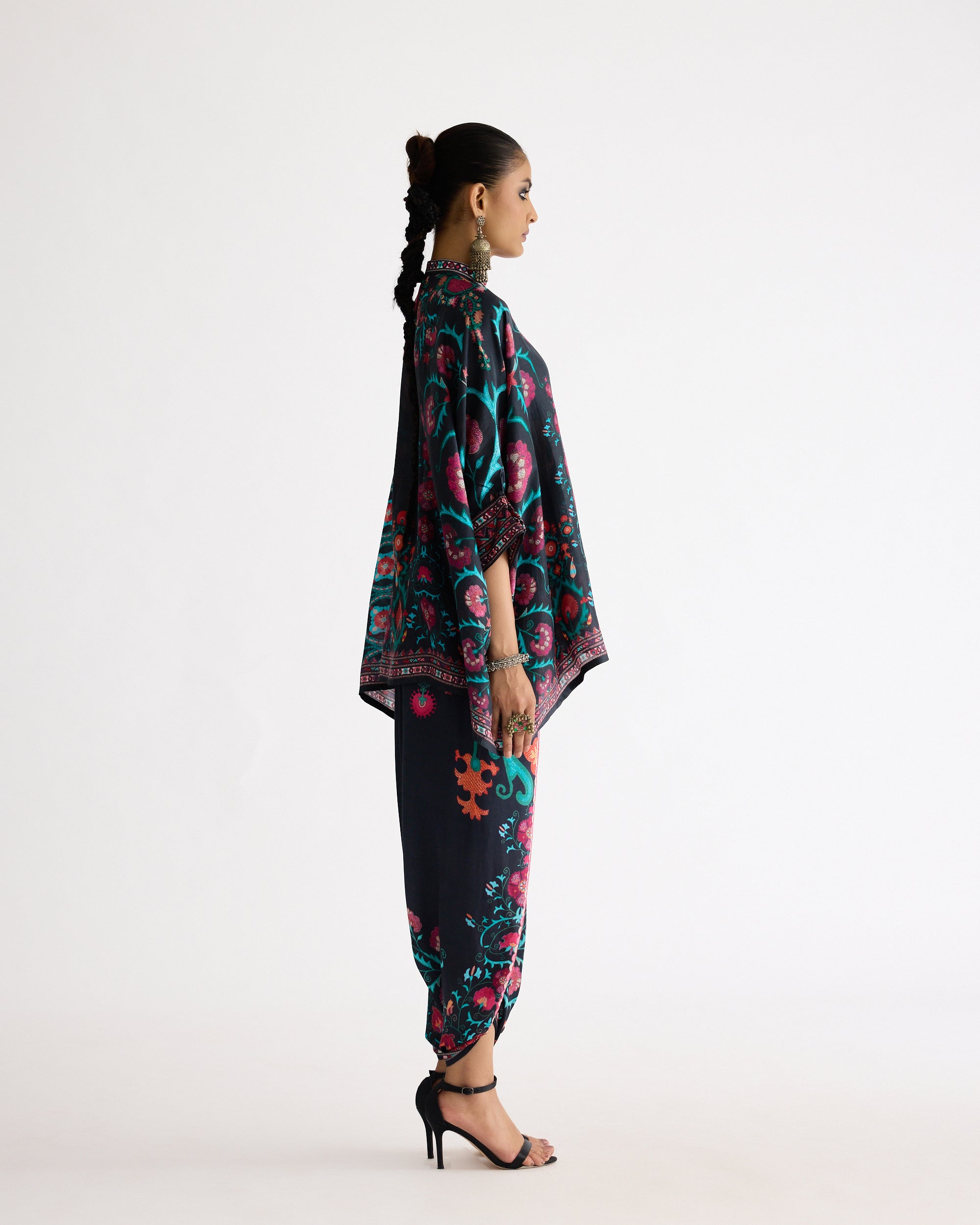 A Bukhara Summer : Chanel - Multi