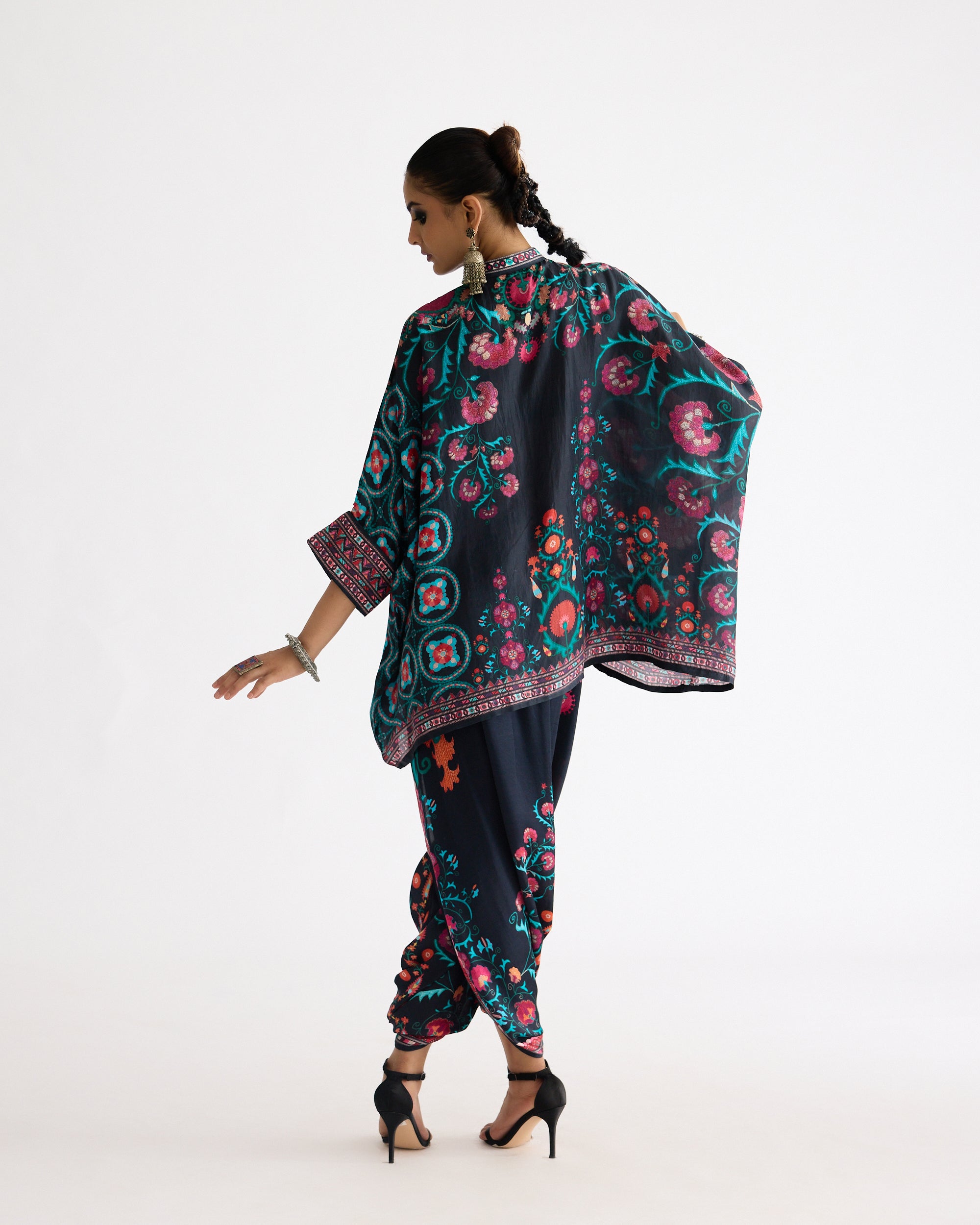 A Bukhara Summer : Chanel - Multi
