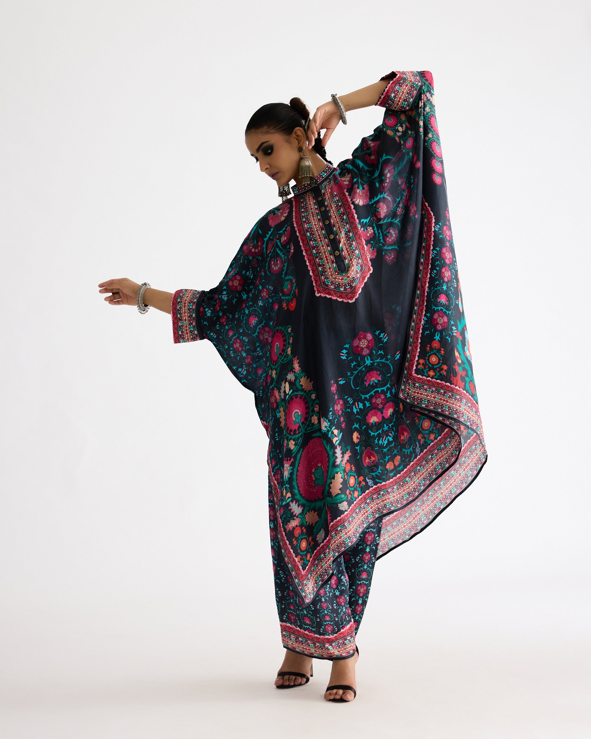 A Bukhara Summer : Chantelle - Multi