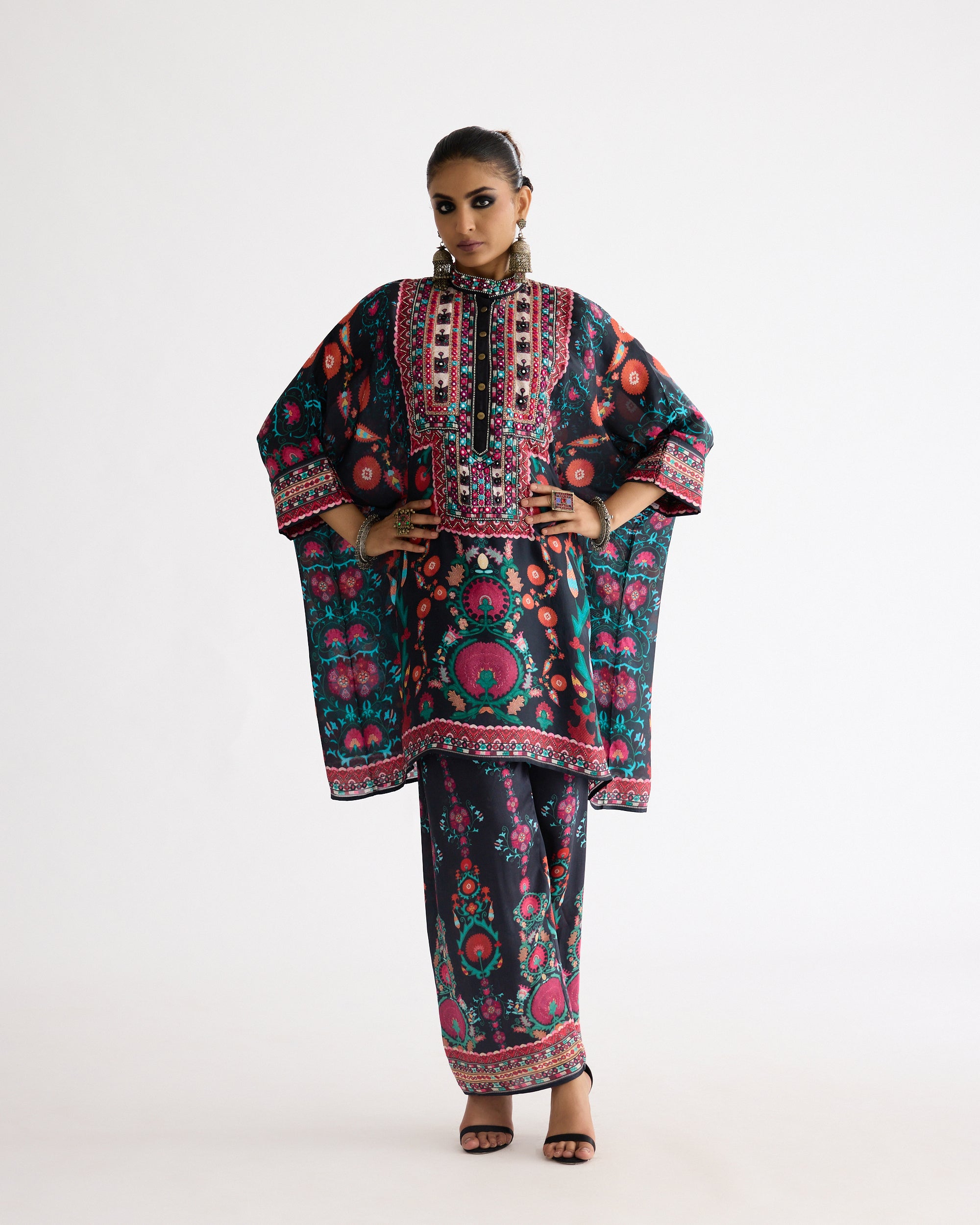 A Bukhara Summer : Chanel 36" - Multi