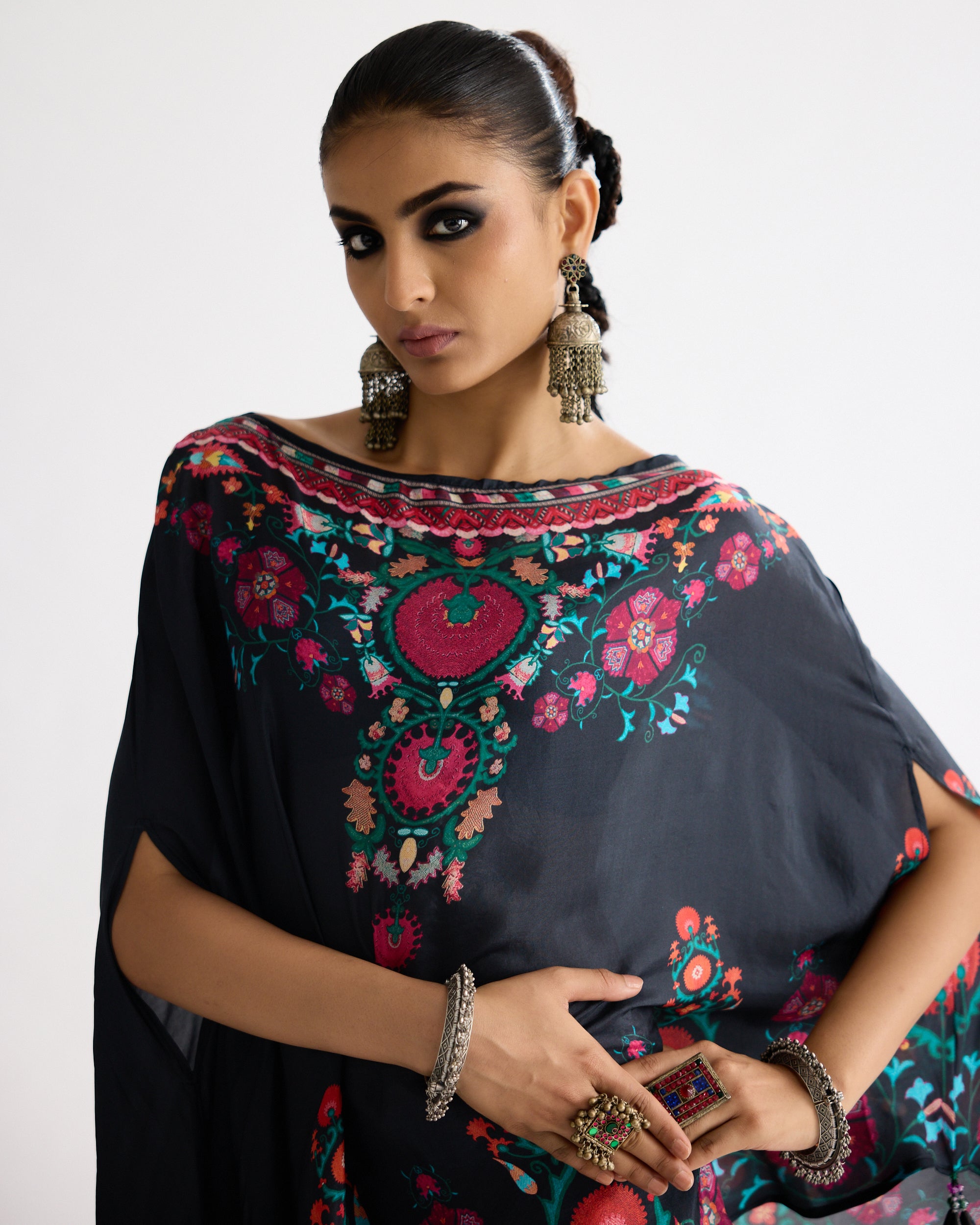 A Bukhara Summer : Kamini - Multi