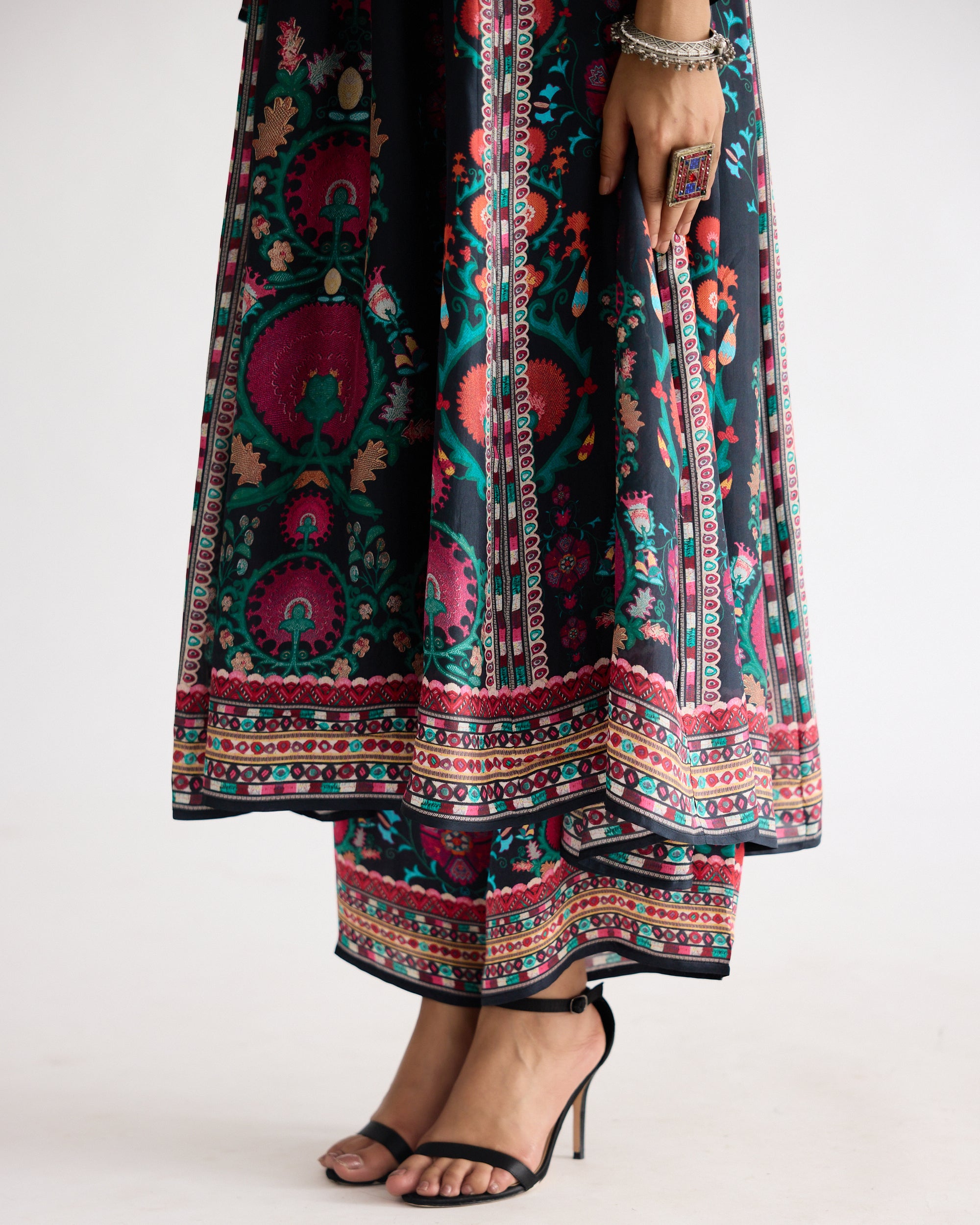 A Bukhara Summer : Anisha - Multi