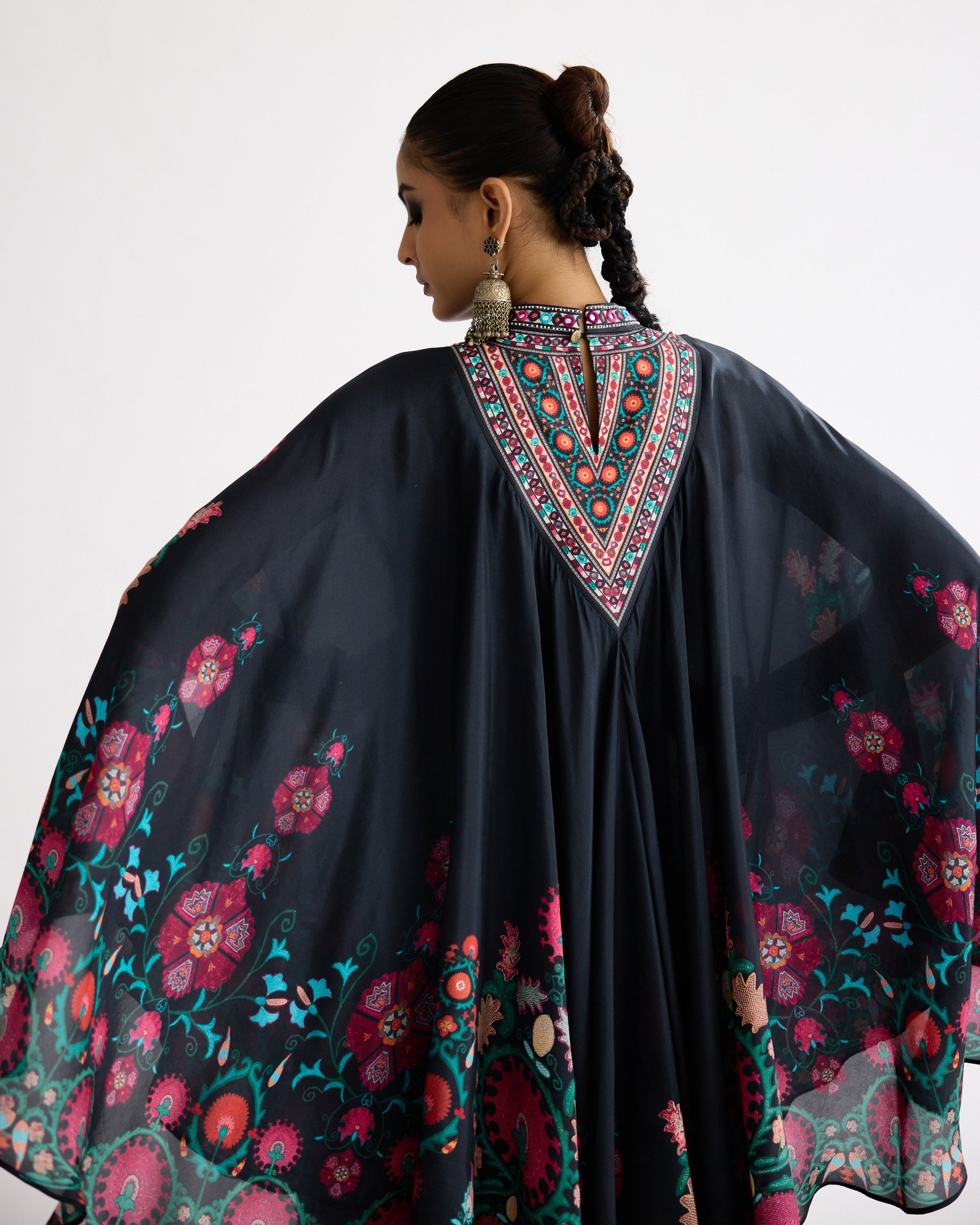 A Bukhara Summer : Farah - Multi