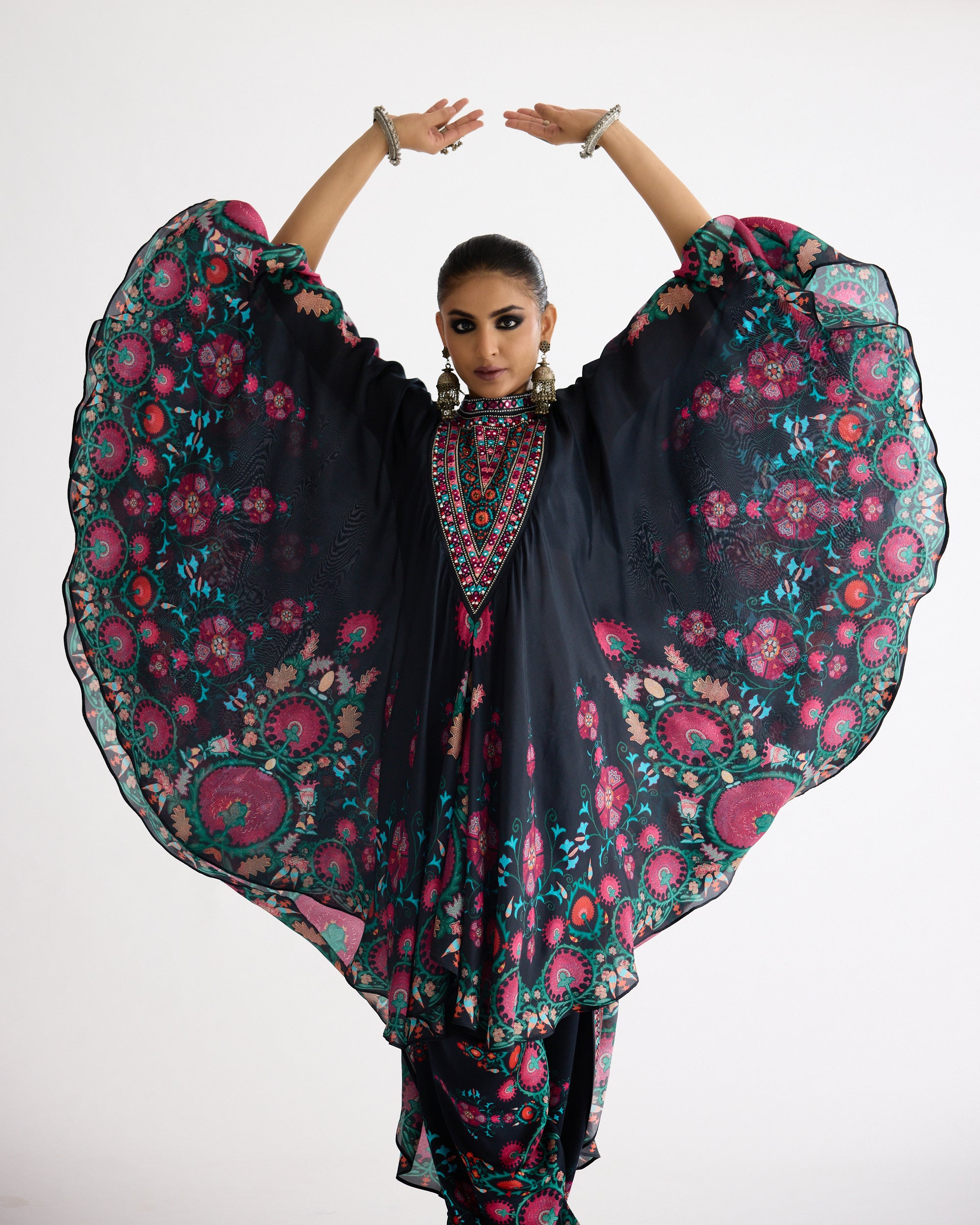 A Bukhara Summer : Farah - Multi
