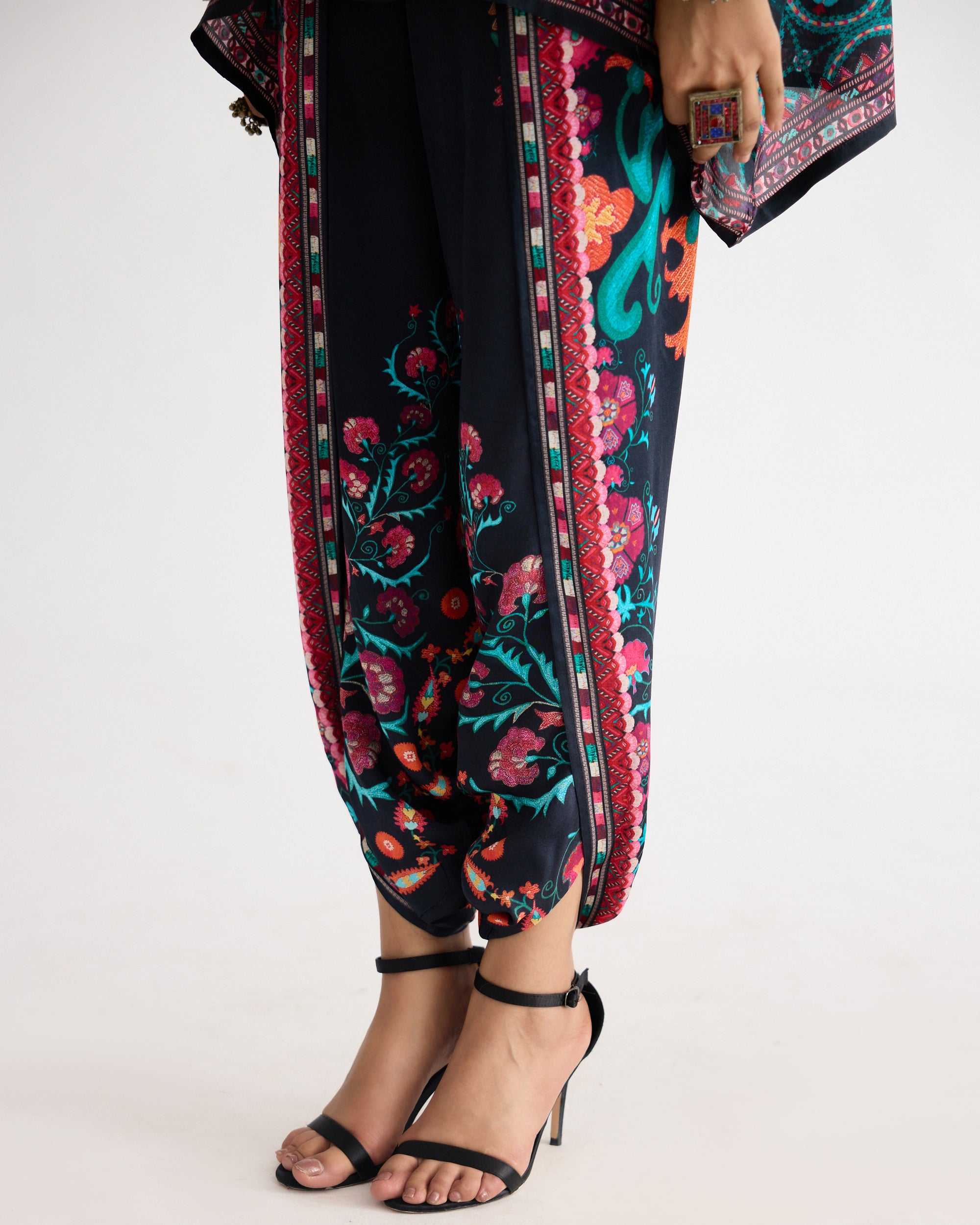 A Bukhara Summer : Chanel - Multi