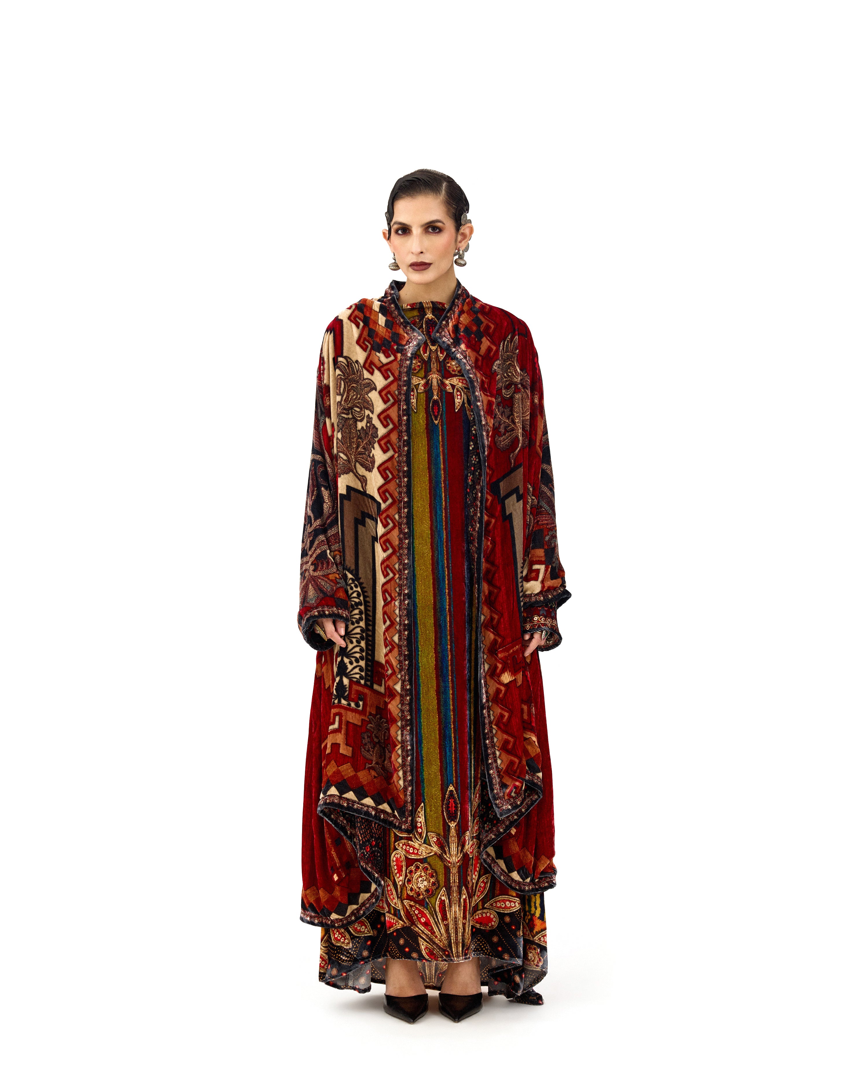 TIJORI : Adhira