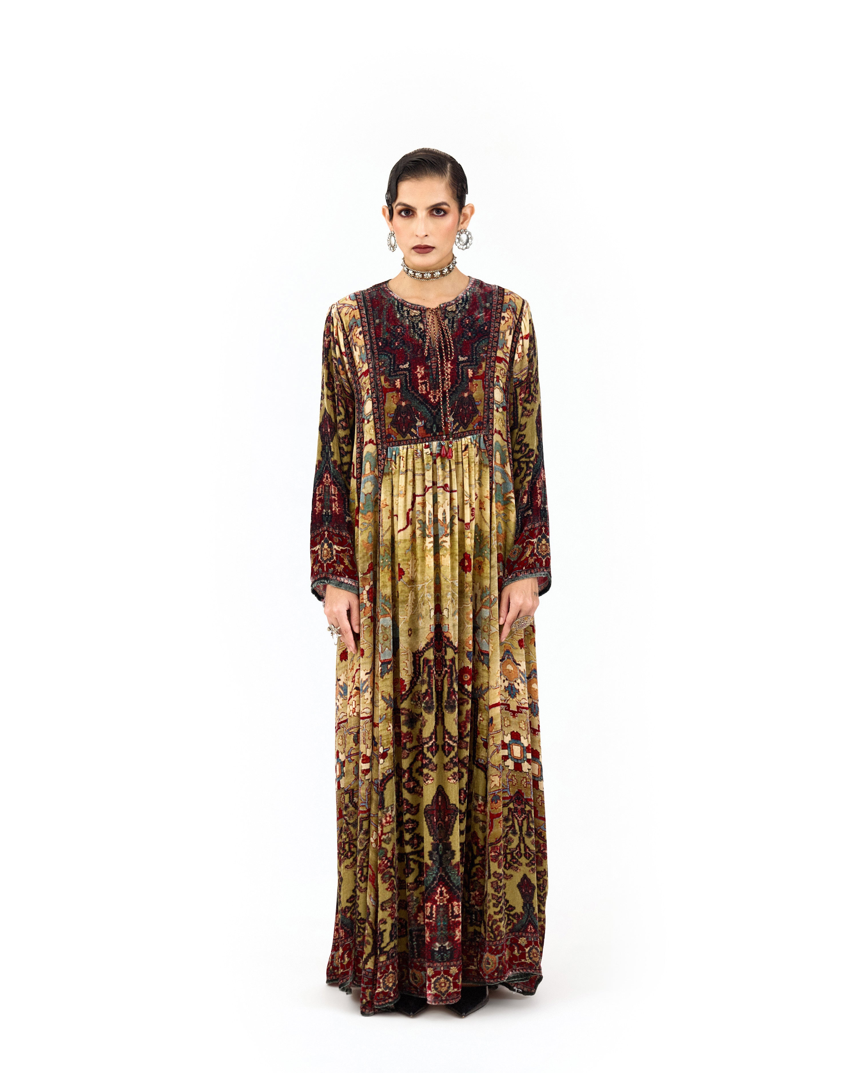 ARABIAN NIGHT : Anisha