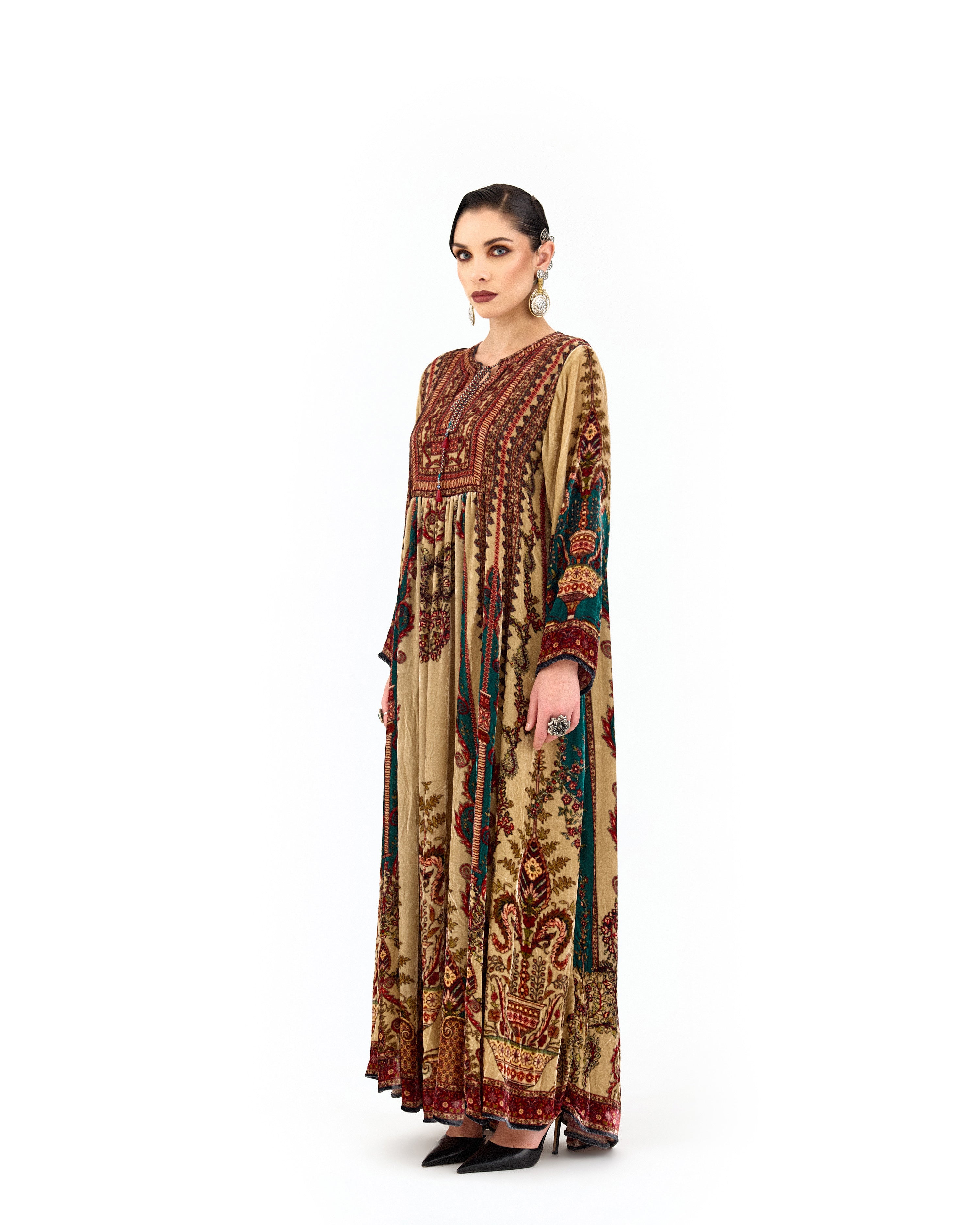 ARABIAN NIGHT : Anisha