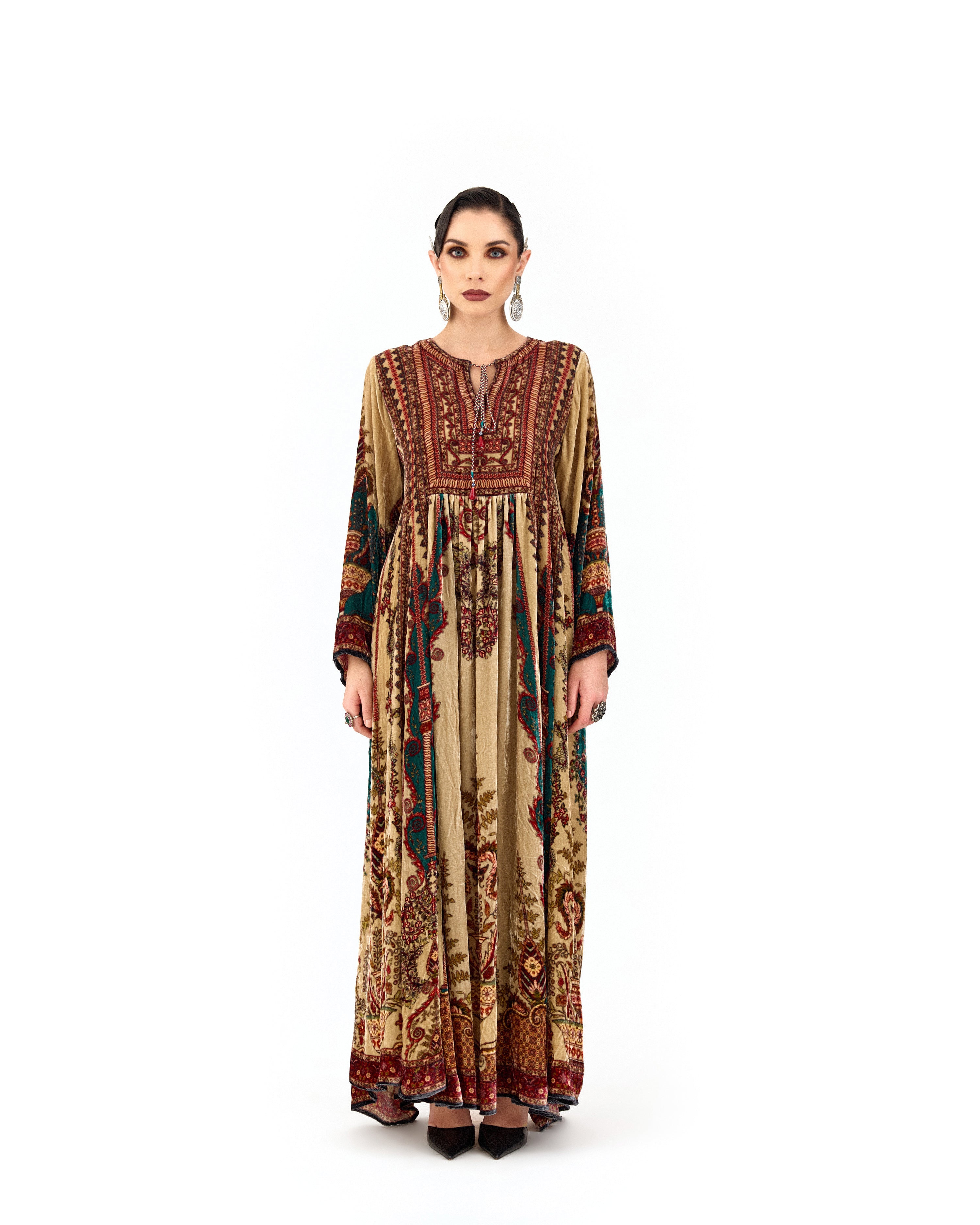 ARABIAN NIGHT : Anisha
