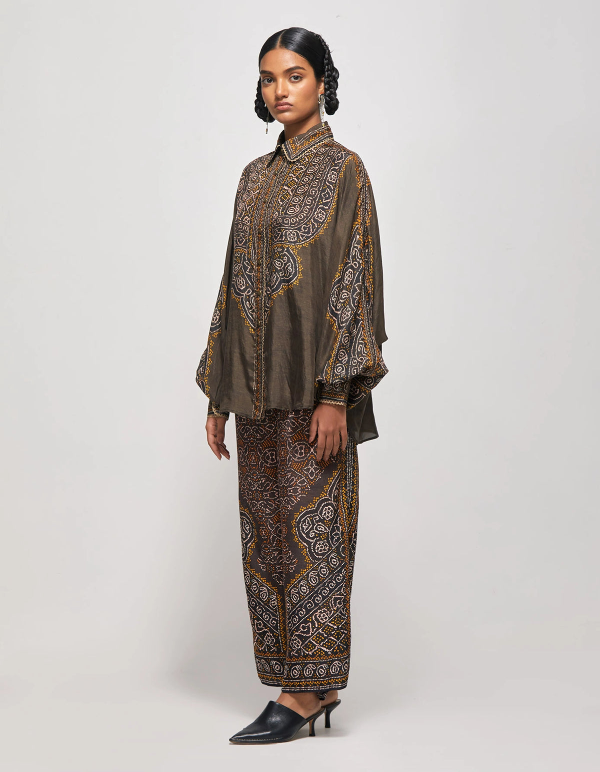 BANDHEJ : Faiza