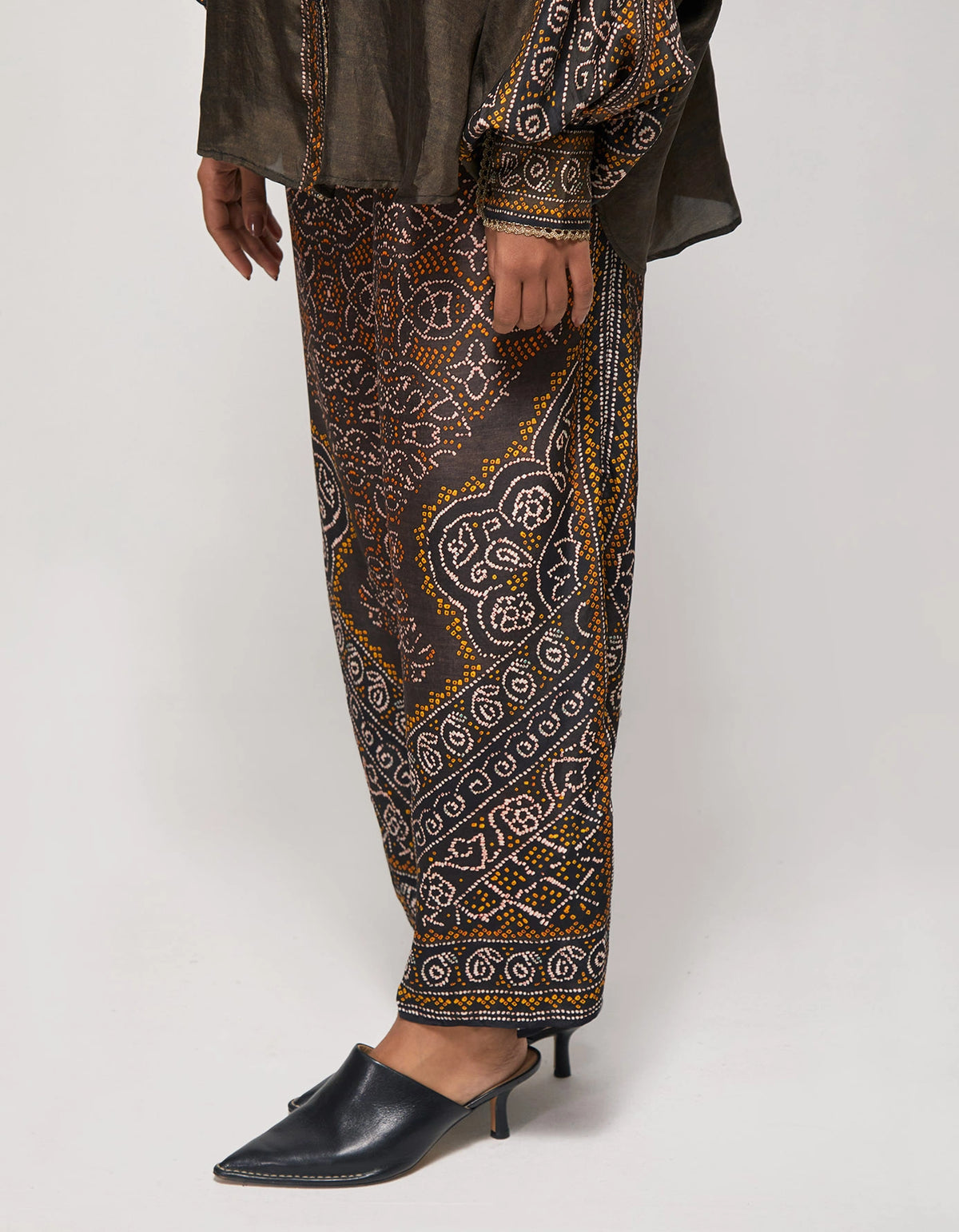 BANDHEJ : Faiza