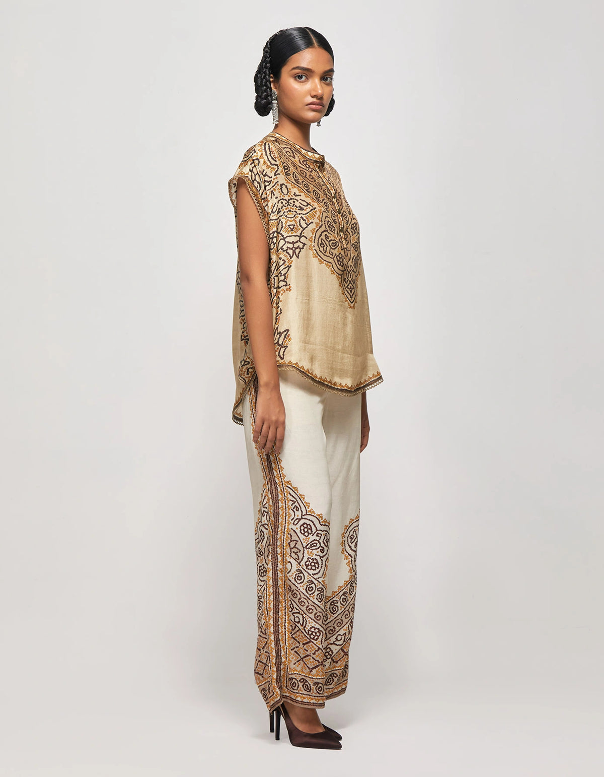 BANDHEJ : Martina