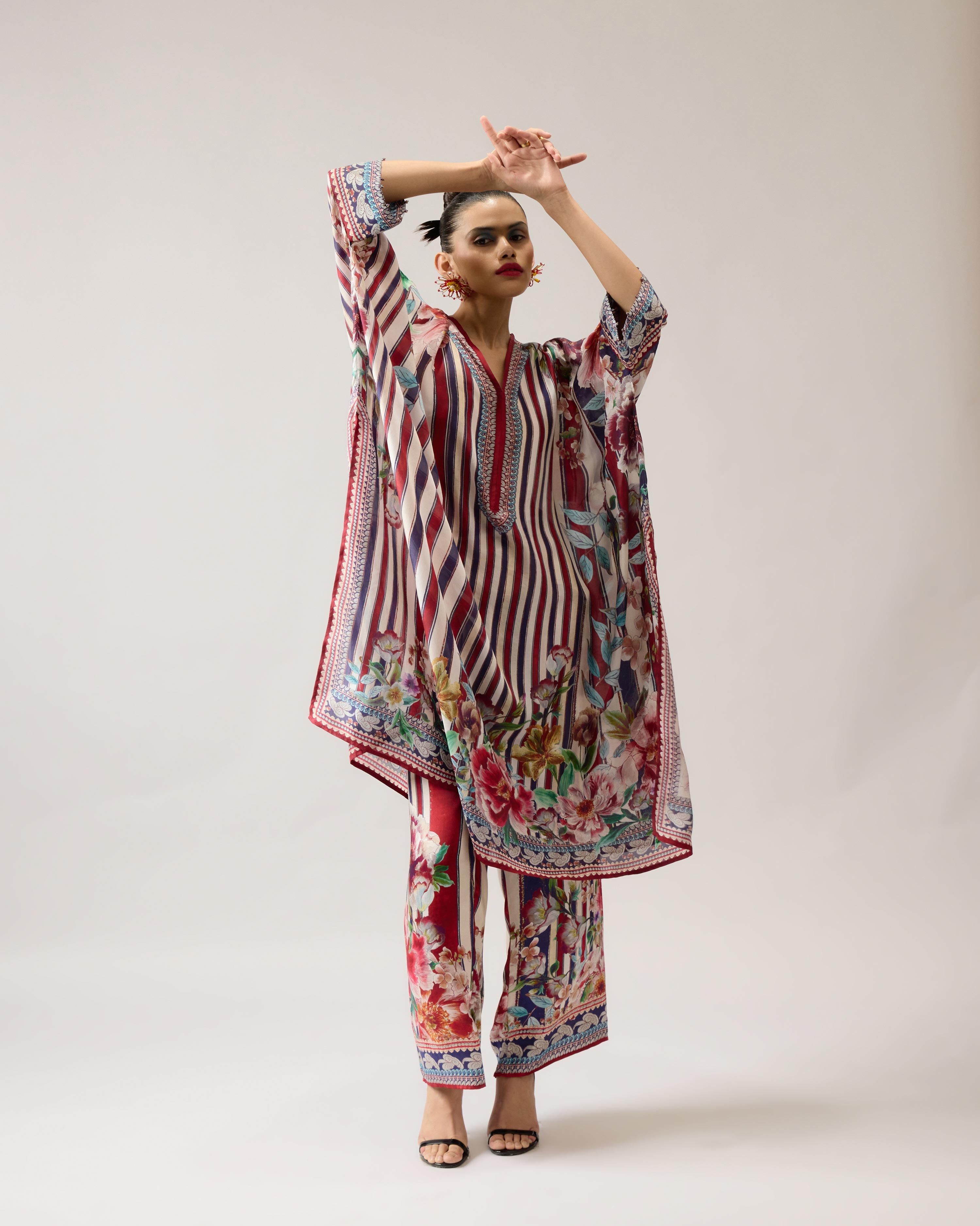 Ikebana : Chantelle 42" - Stripe