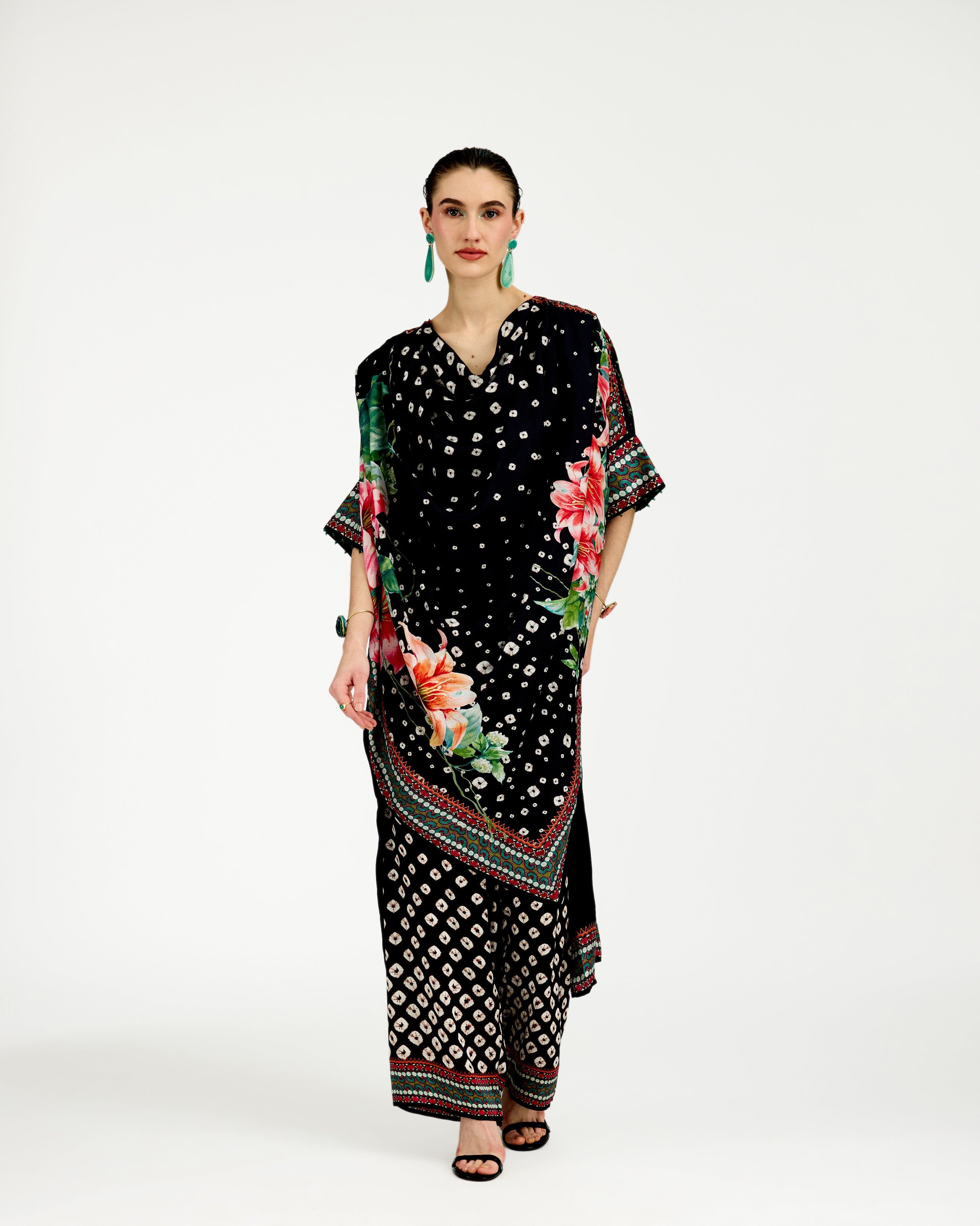 Lilium : Montijo - Black