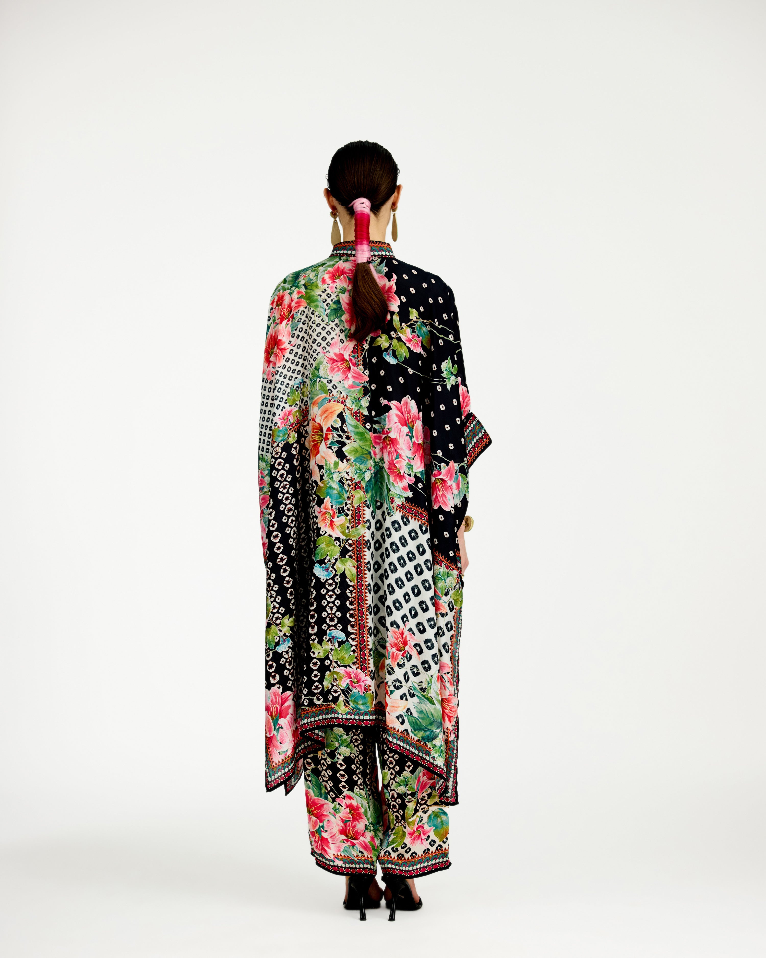 Lilium : Chantelle 42" - Black/White
