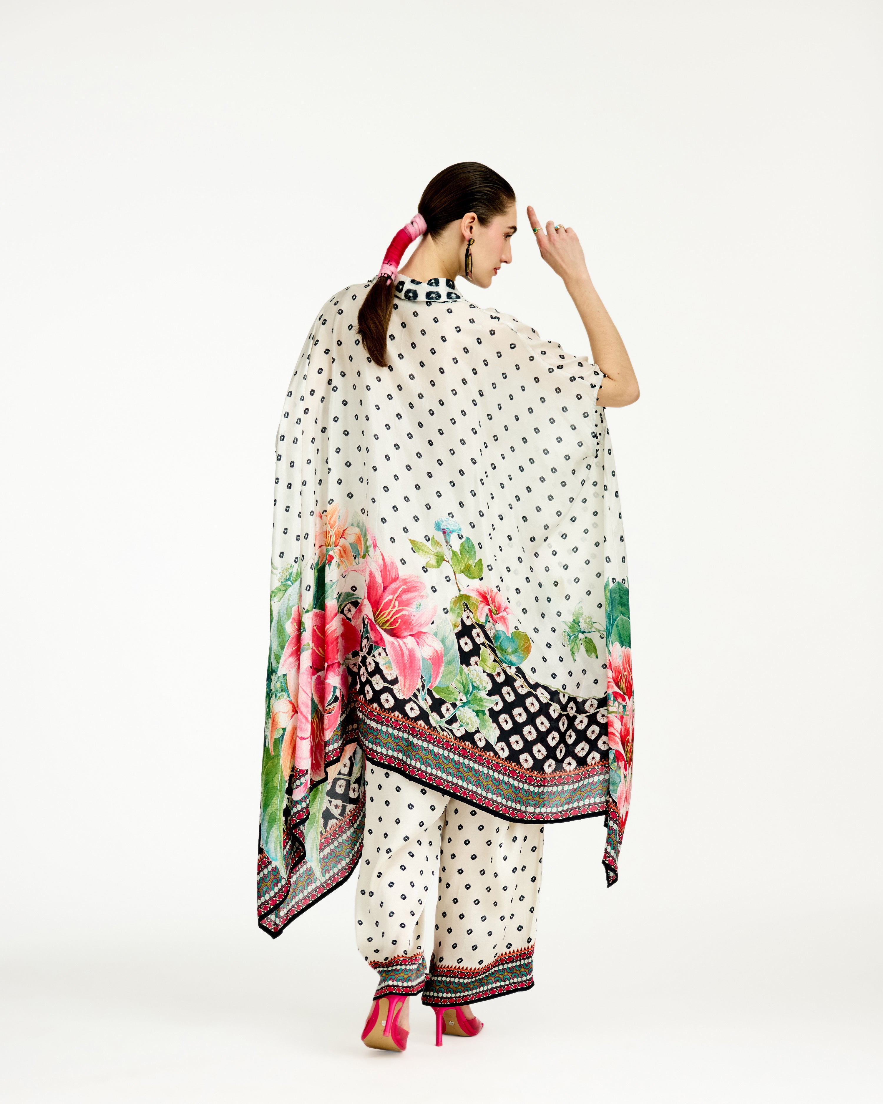 Lilium : Lavanya - White
