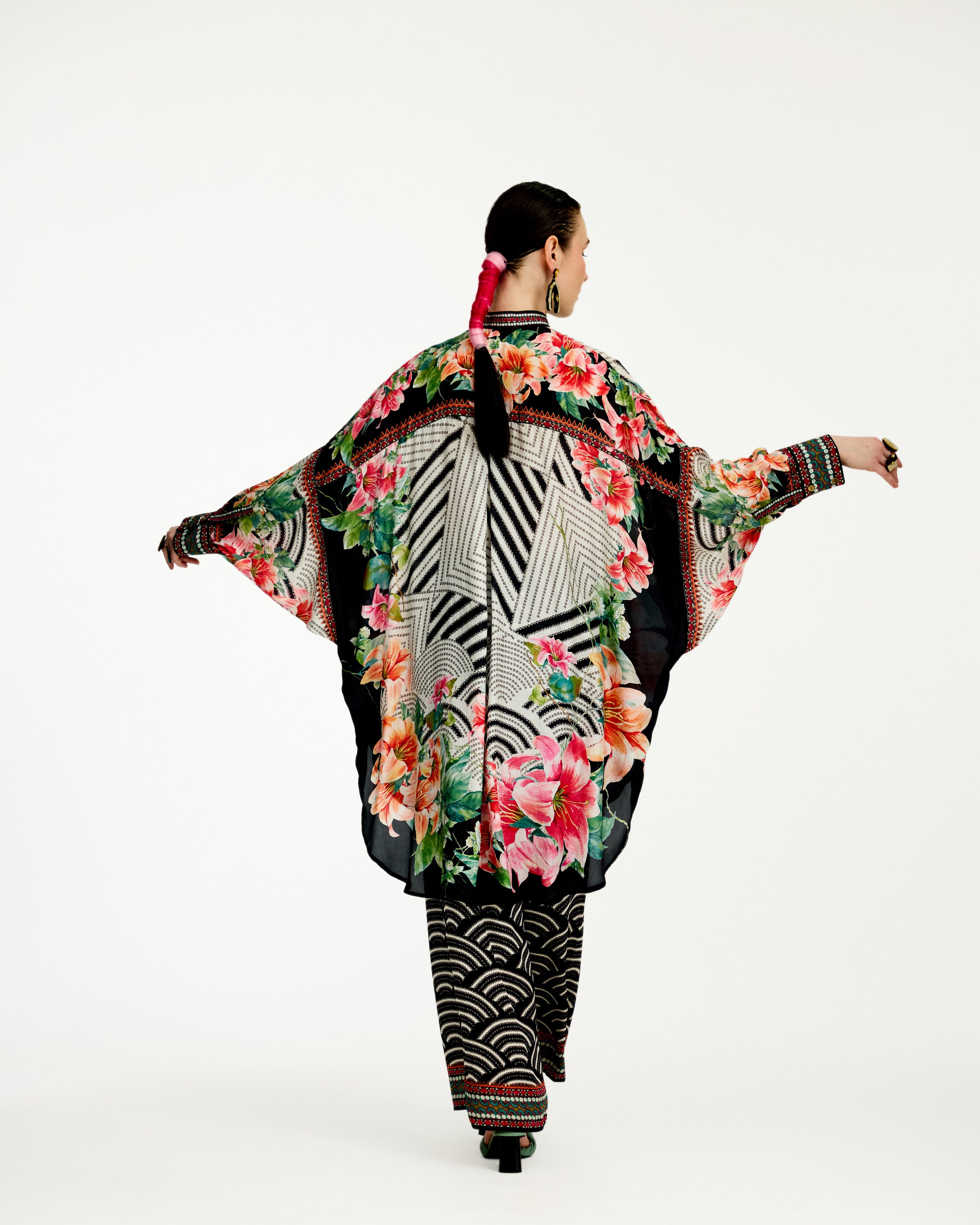 Lilium : Mabel - White/Black