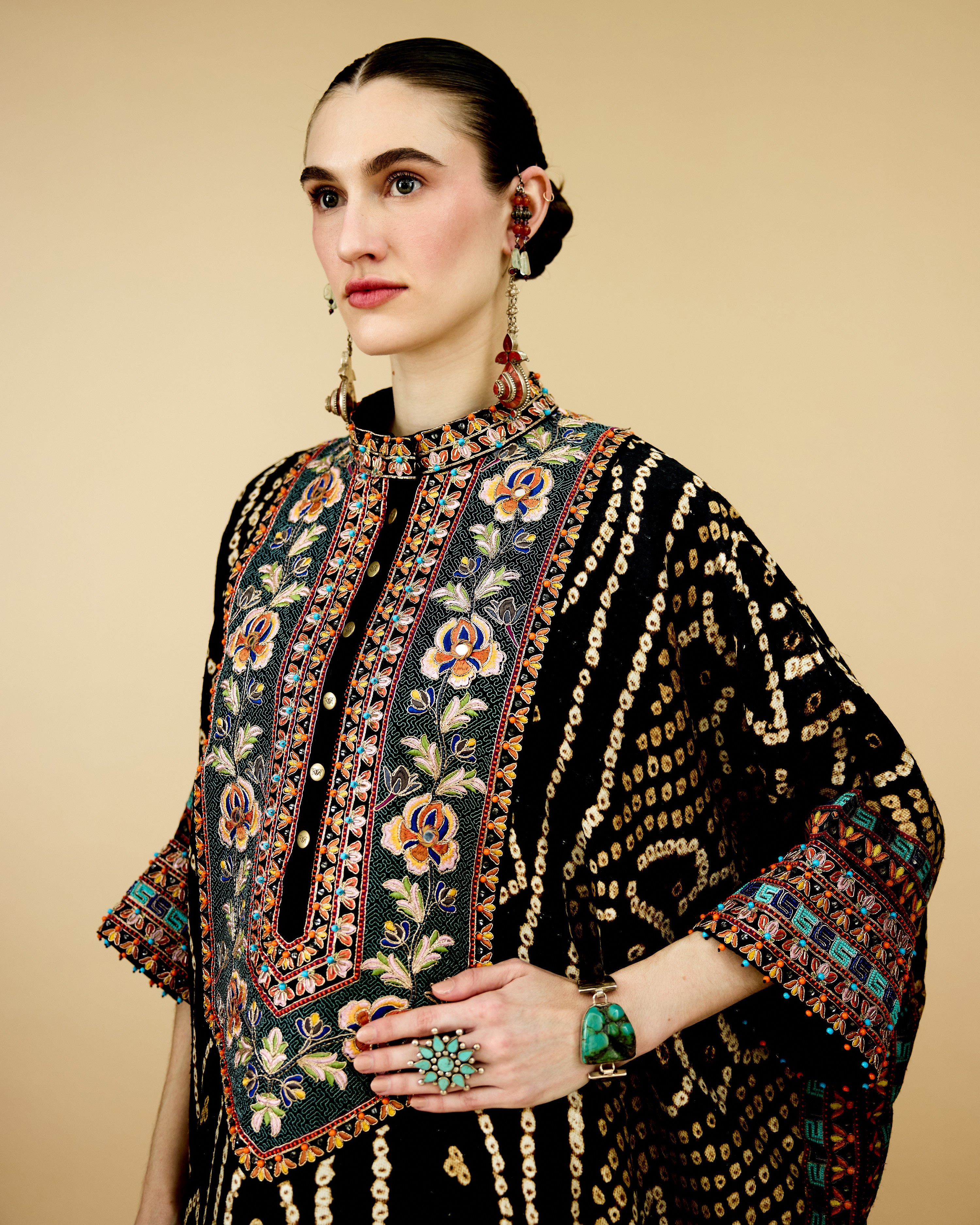 Ladakh : Kanish - Black