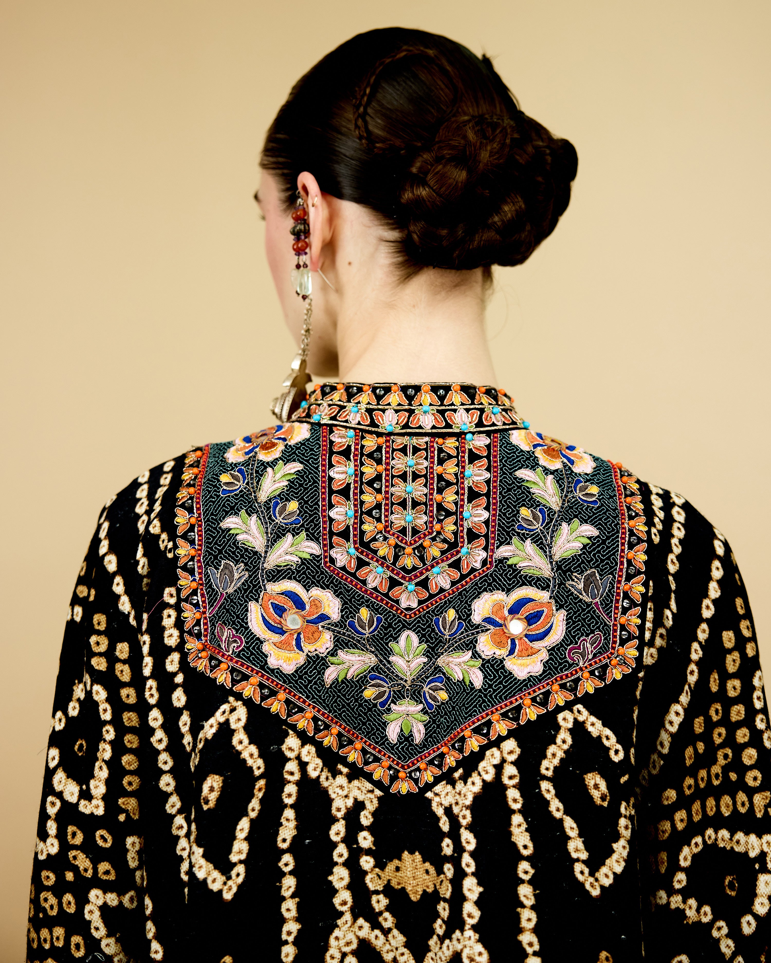 Ladakh : Kanish - Black